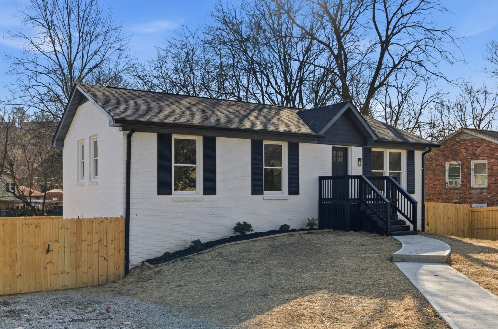 206 New Sawyer Brown Rd Property Photo 8