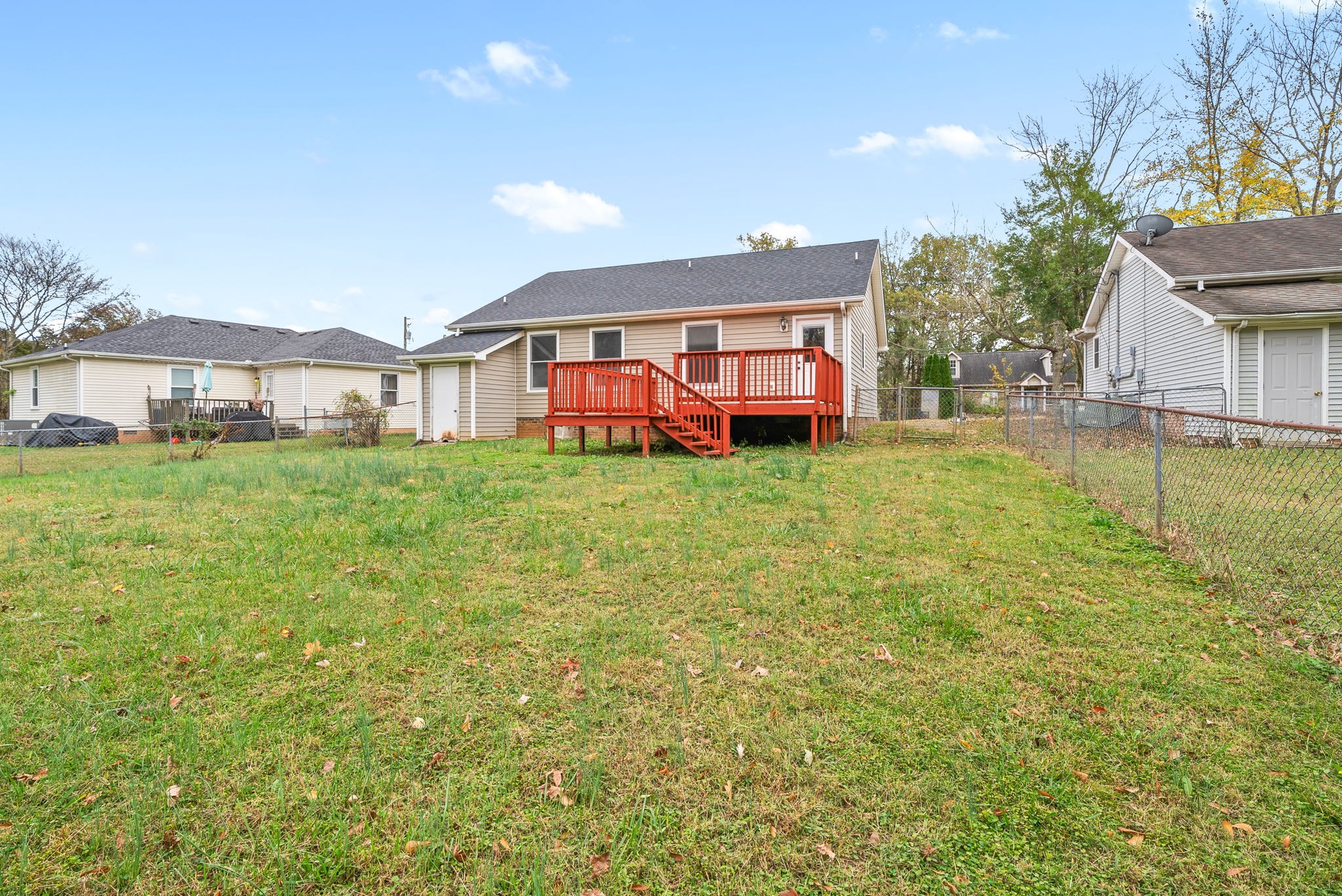 761 Spees Dr Property Photo 24