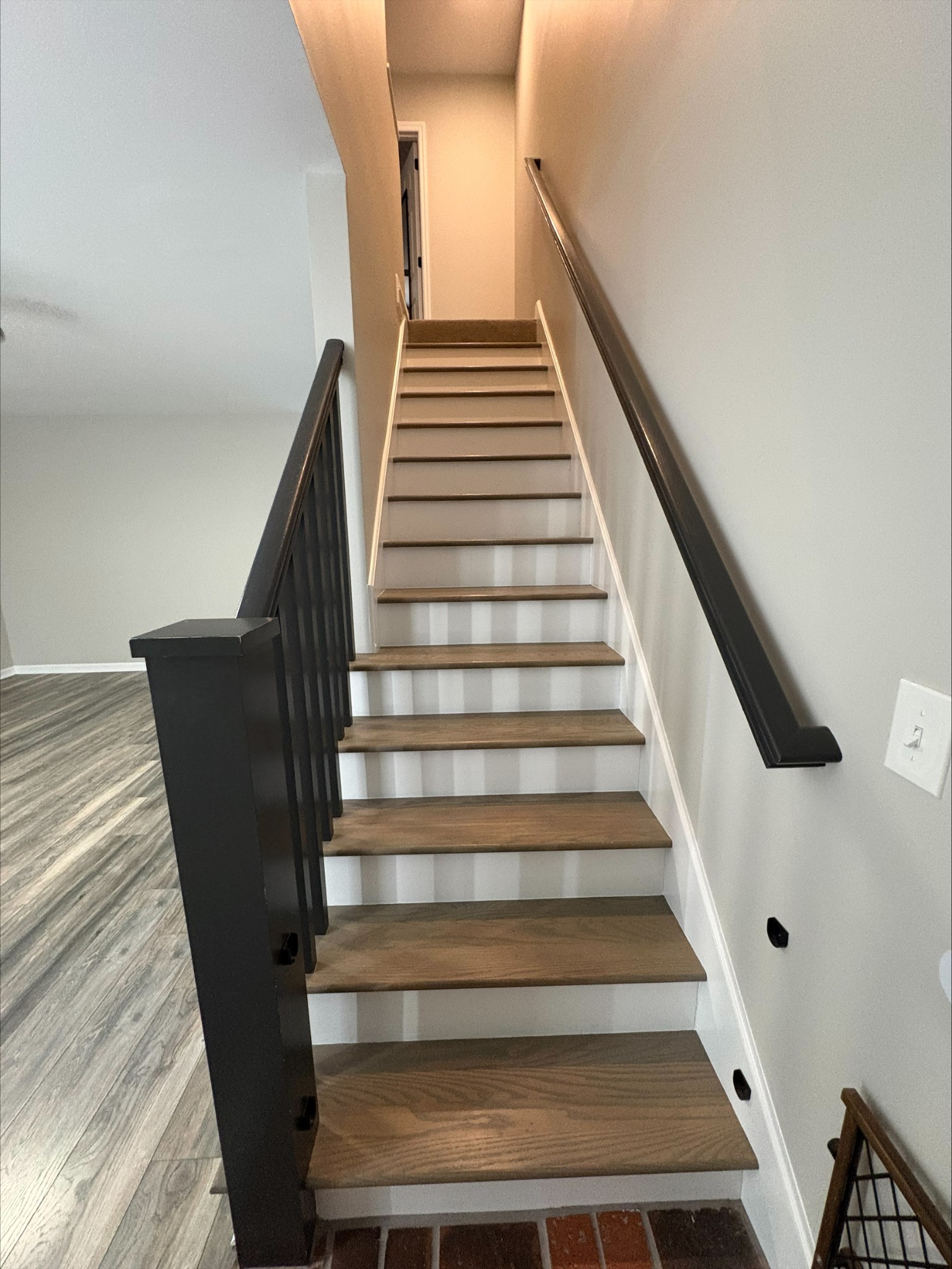 200 N Royal Oaks Blvd Property Photo 6
