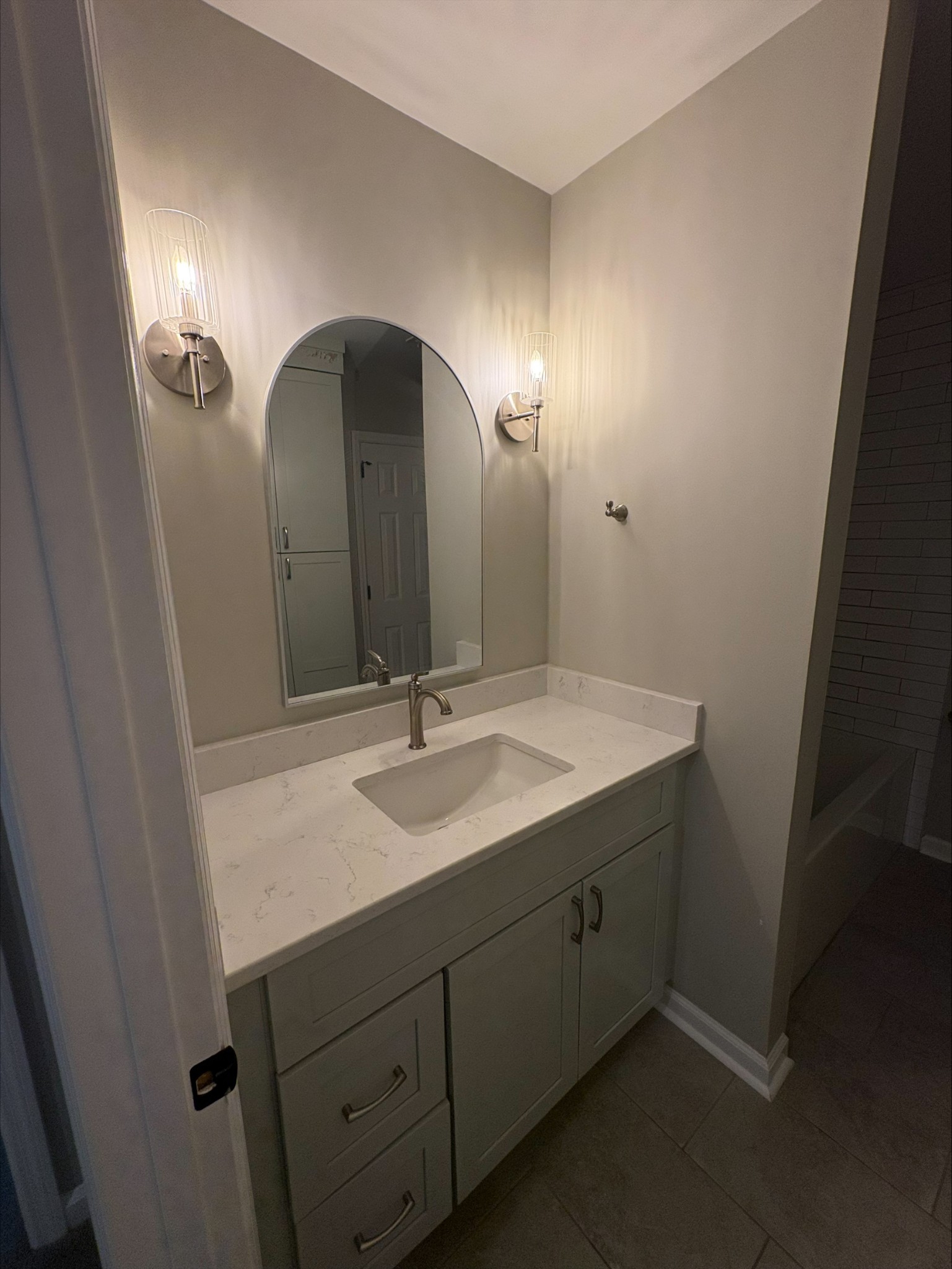 200 N Royal Oaks Blvd Property Photo 7