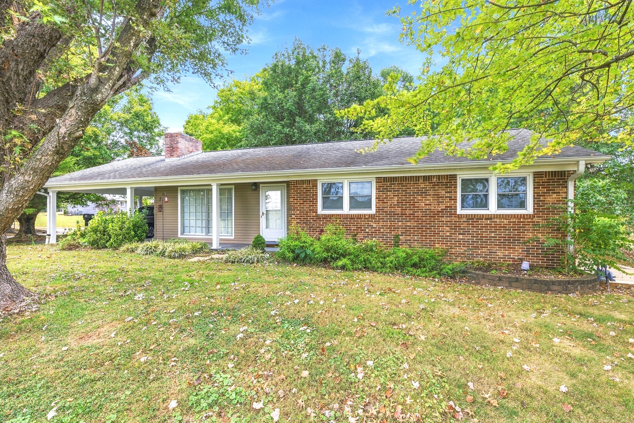 1604 Buffalo Rd Property Photo 1