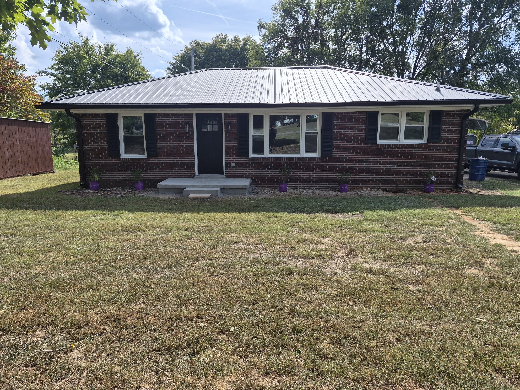 4866 Highway 41a, S Property Photo 1
