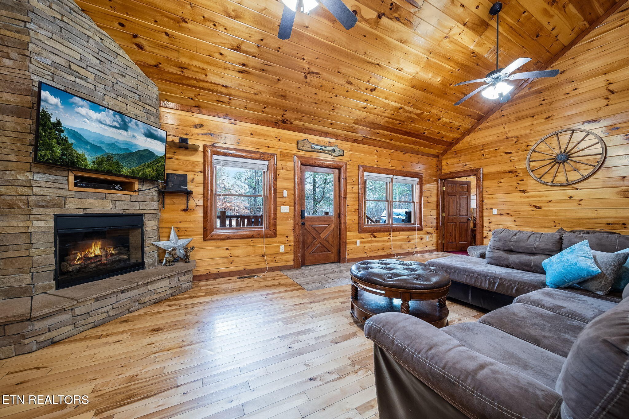 225 Amet Way Property Photo 9