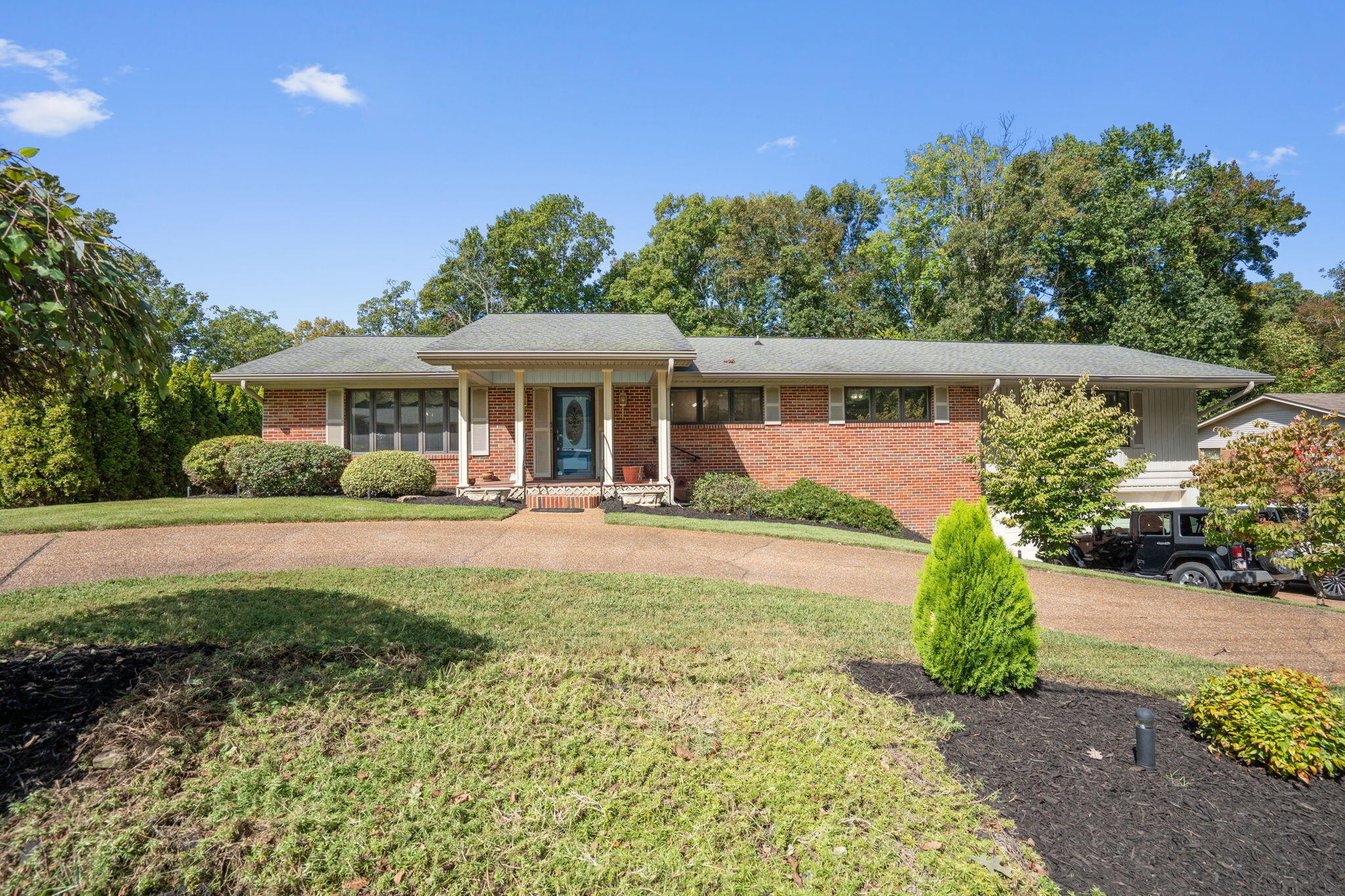 3607 Crestwood Drive, NW