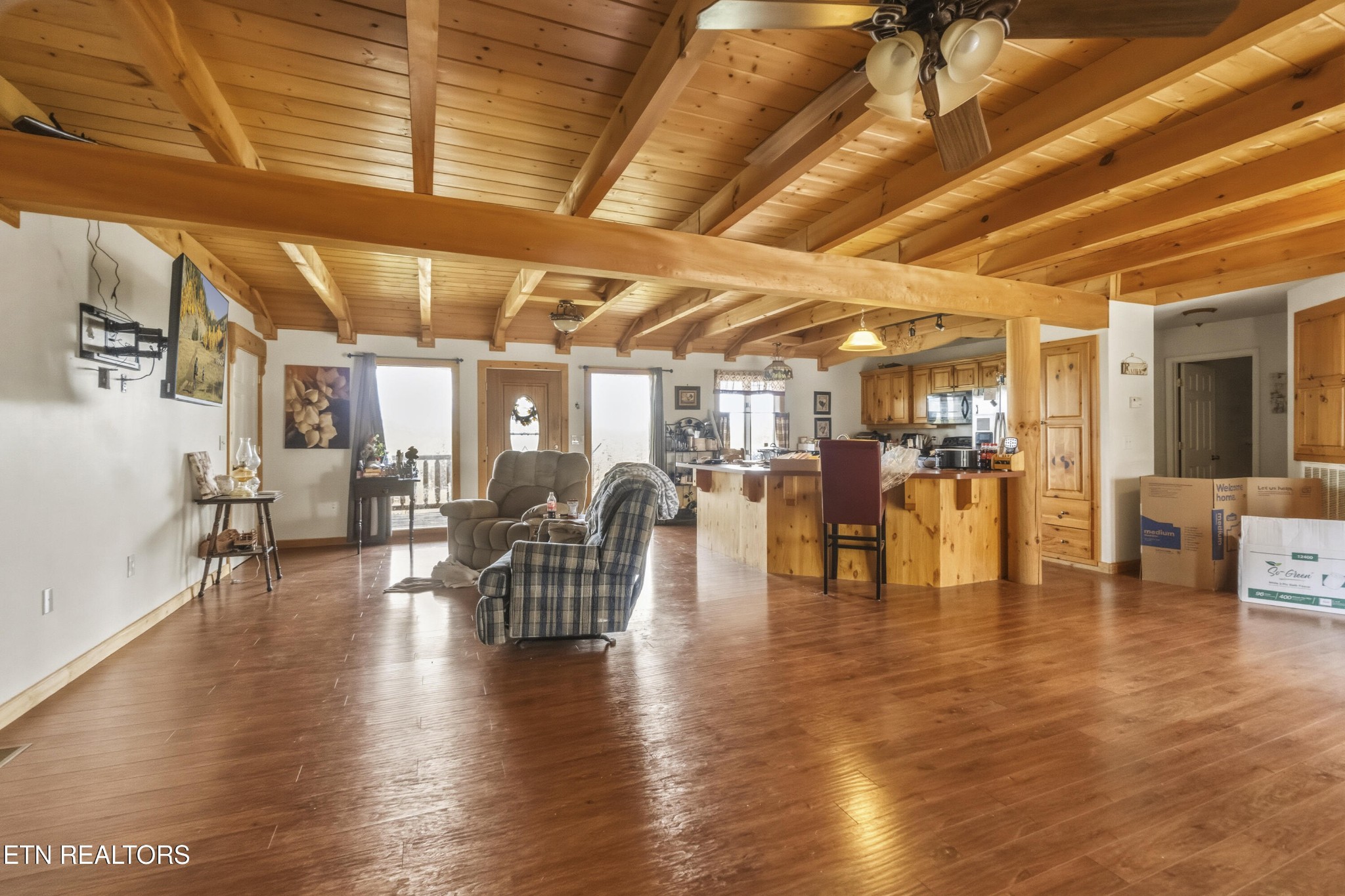 2440 Levee Way Property Photo 12