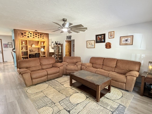 4550 Hyndsver Rd Property Photo 4