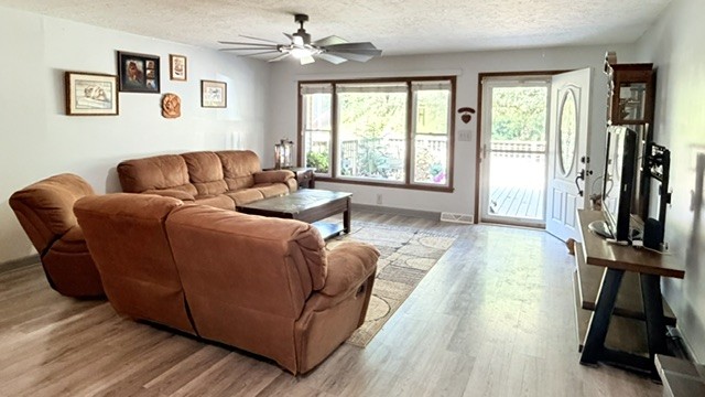 4550 Hyndsver Rd Property Photo 6
