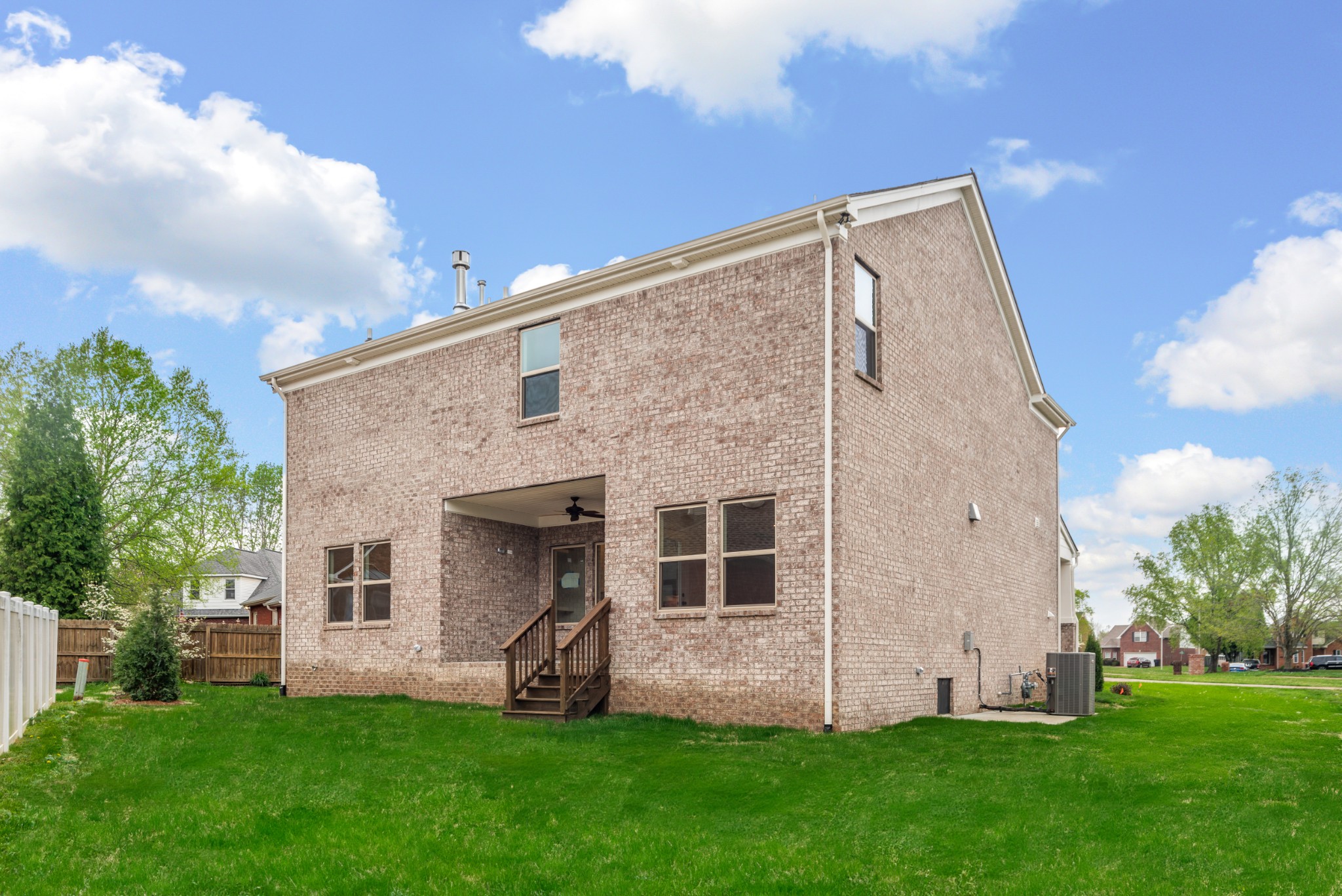 1057 Cherry Tree Dr Property Photo 9