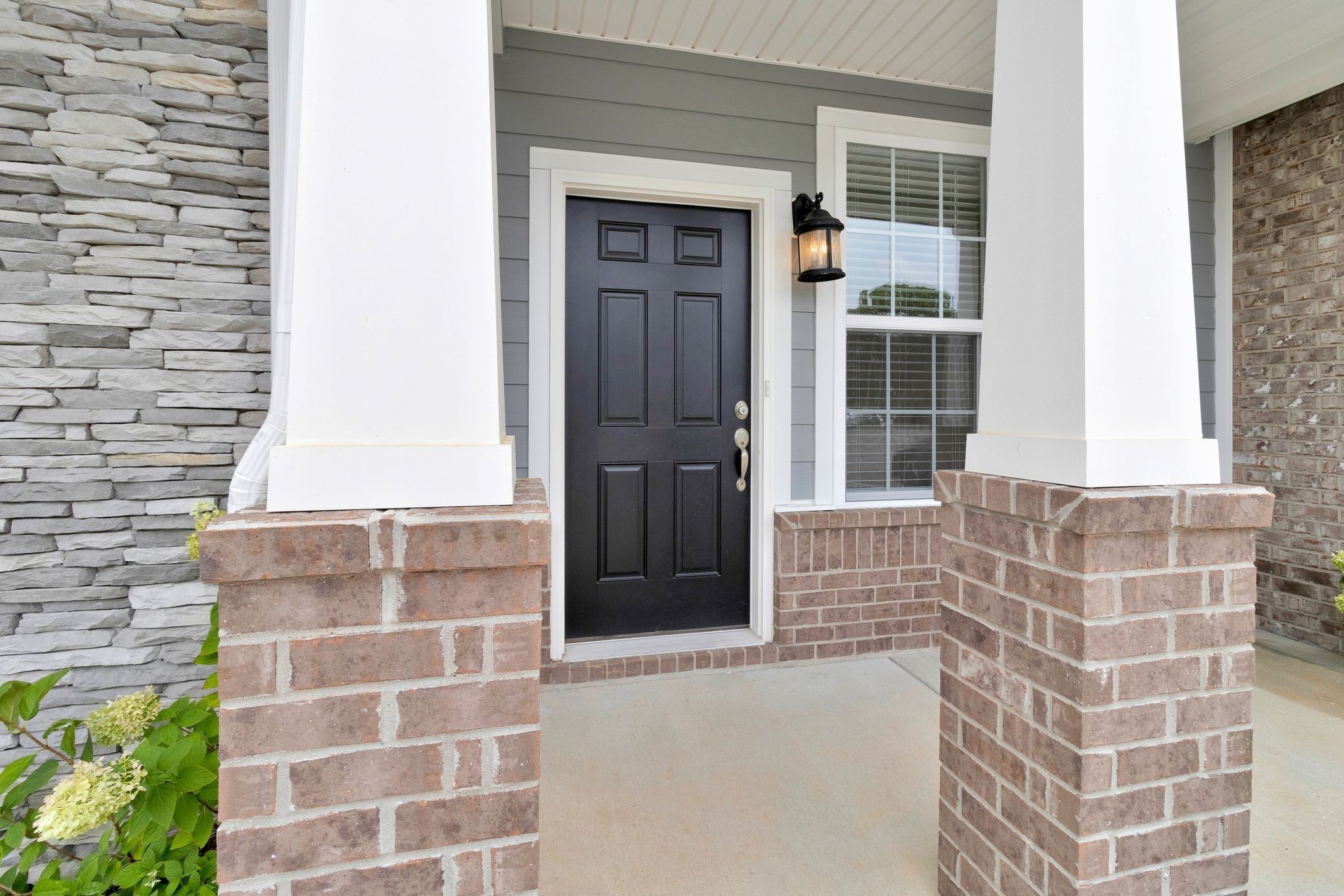 1219 Hope Village Way Property Photo 3