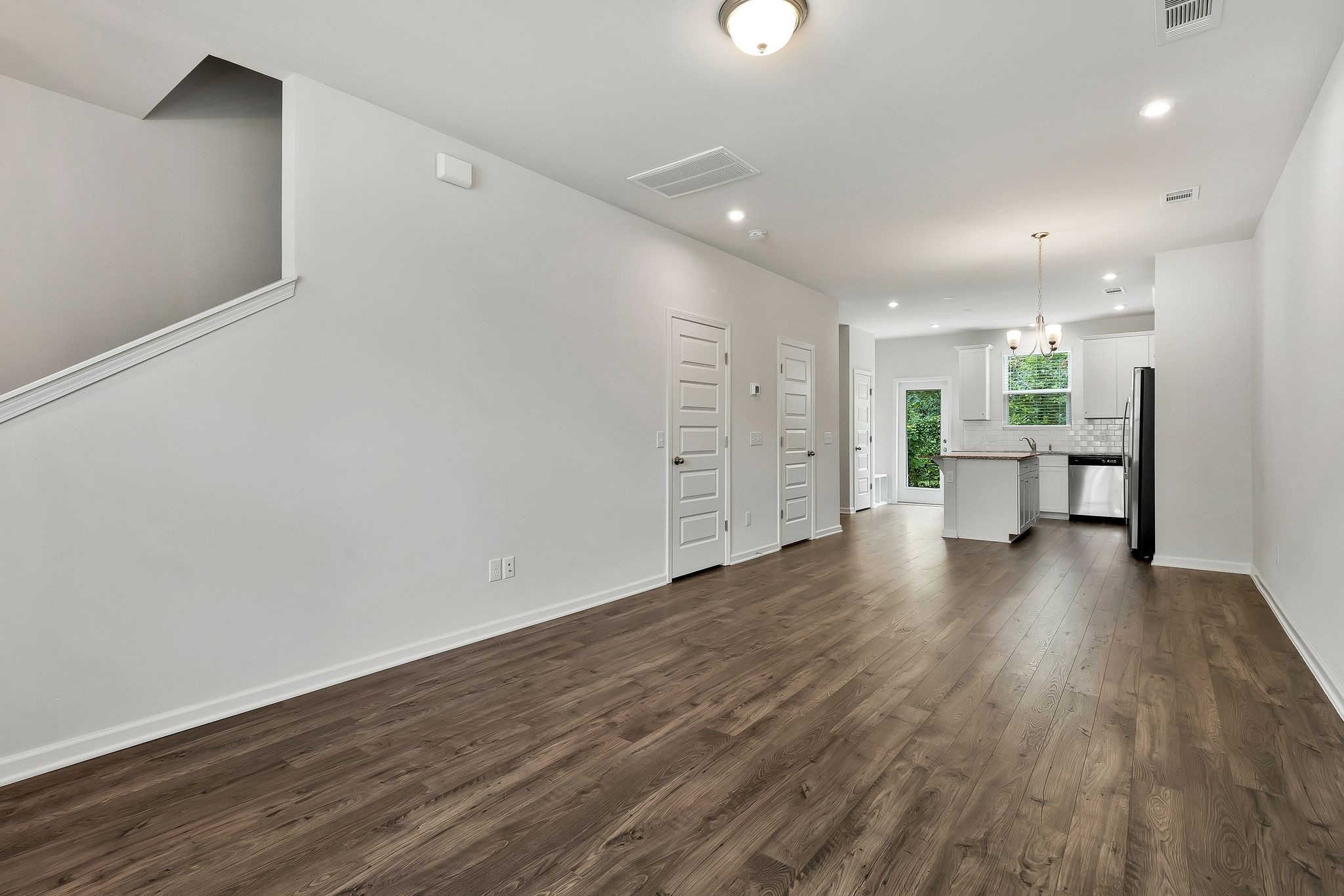1219 Hope Village Way Property Photo 4