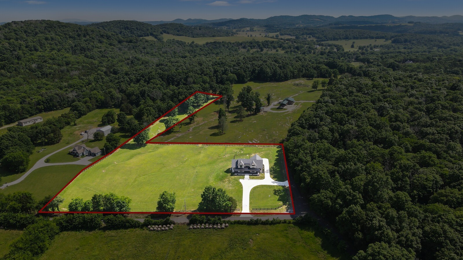 3755 Holmes Gap Rd Property Photo 6
