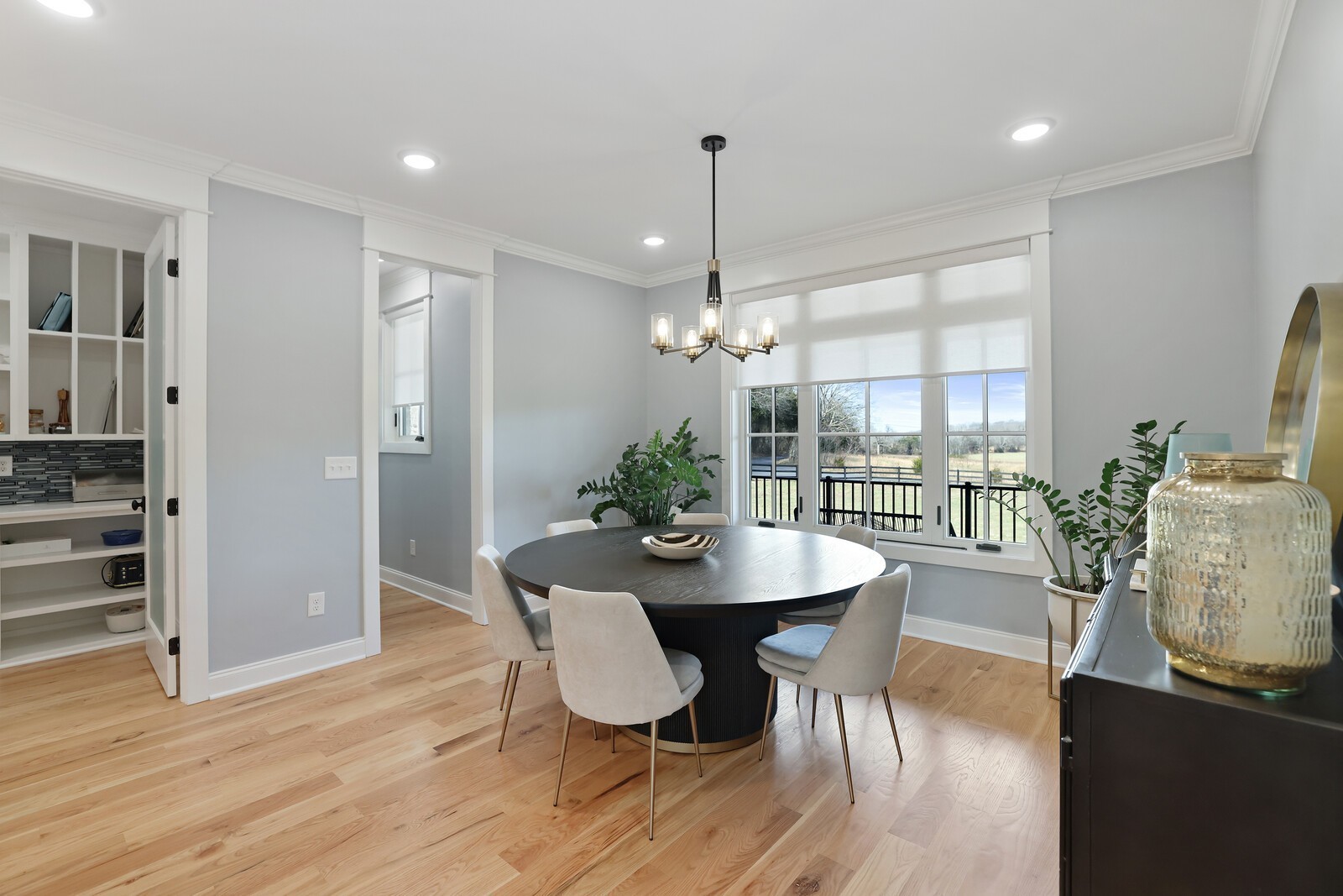 3755 Holmes Gap Rd Property Photo 15