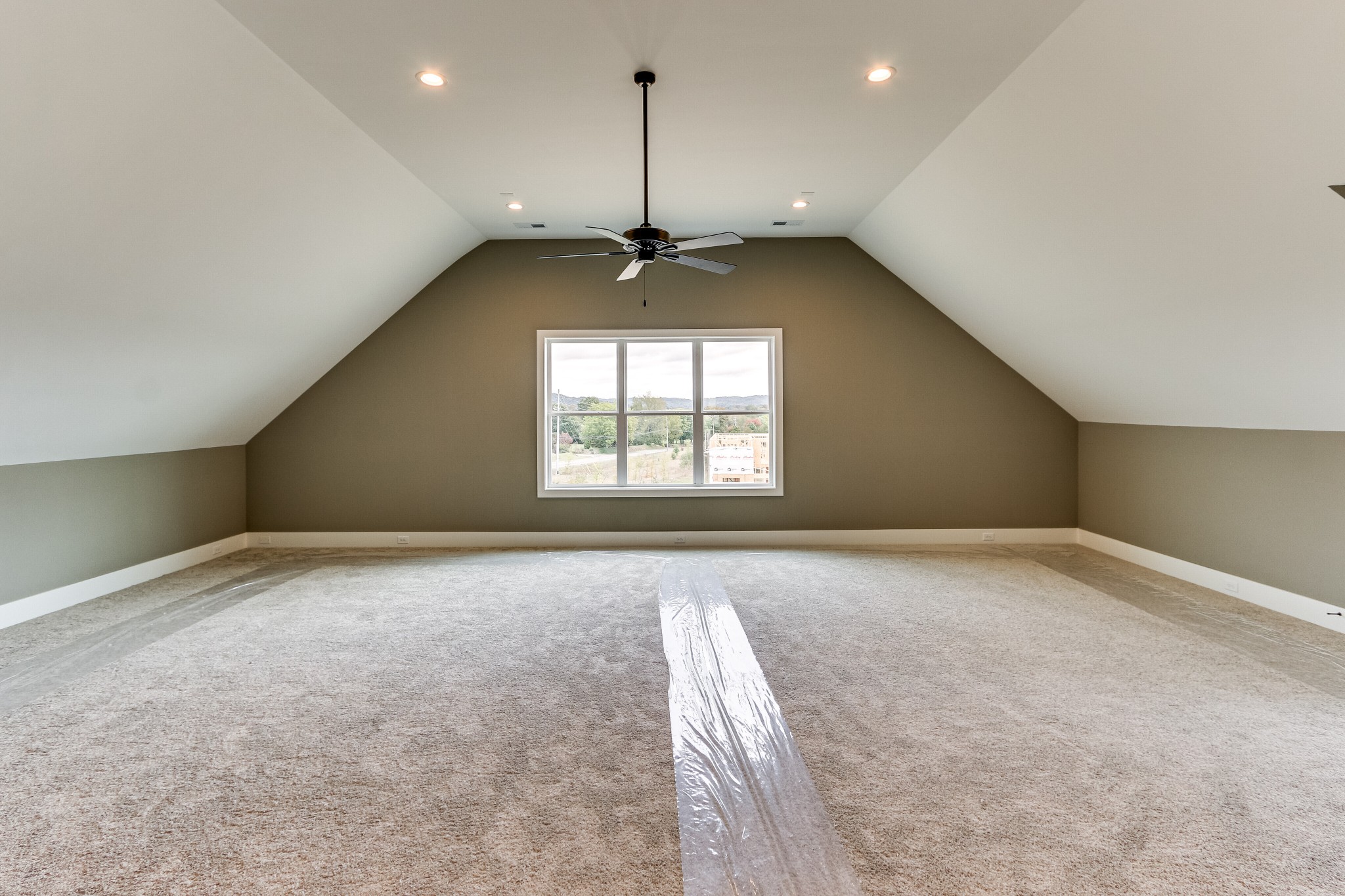 2405 Kailey Springs Way Property Photo 41