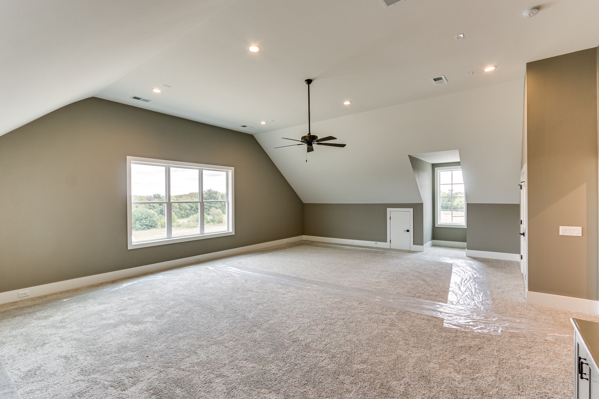 2405 Kailey Springs Way Property Photo 42