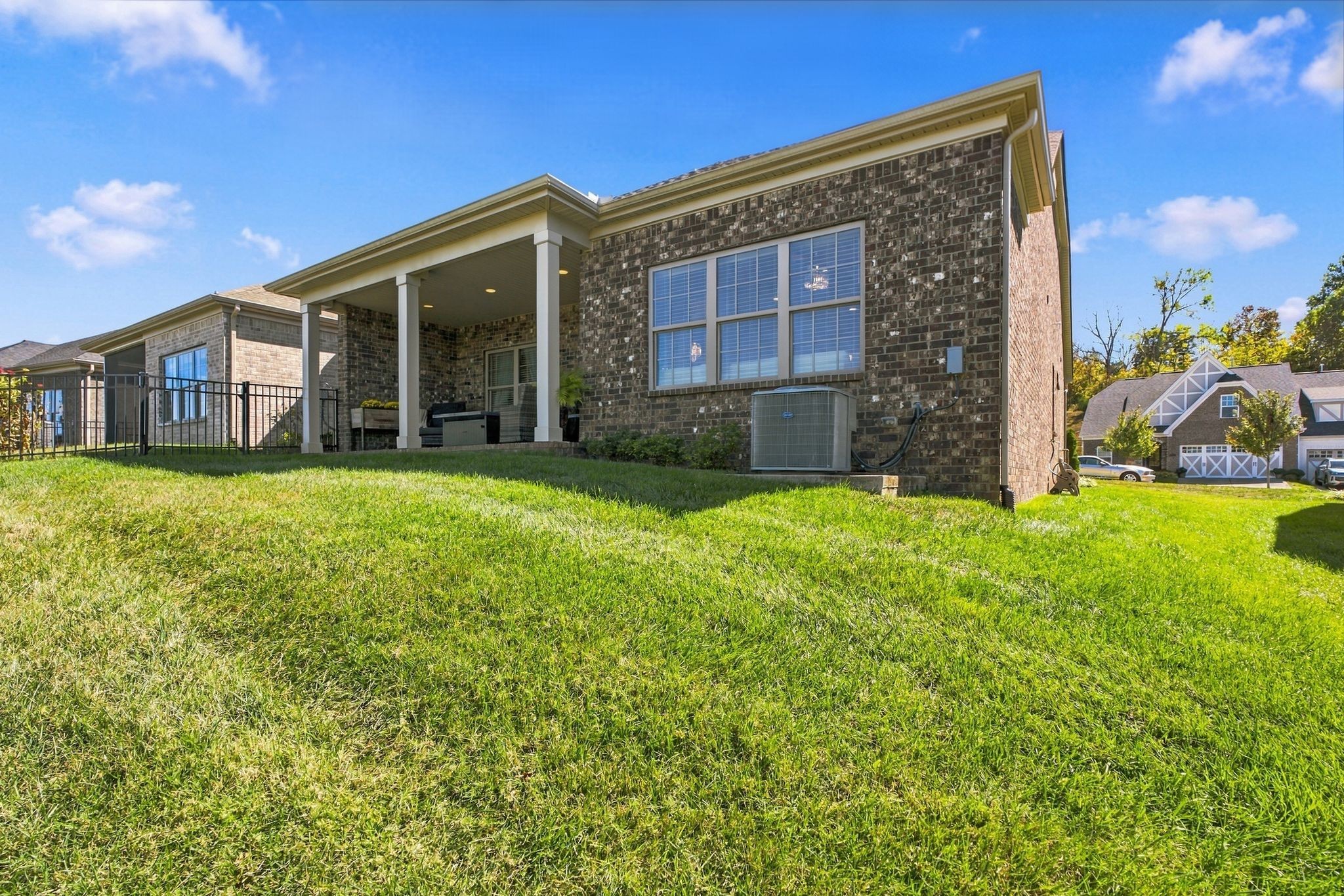 912 Cherry Grove Dr Property Photo 33