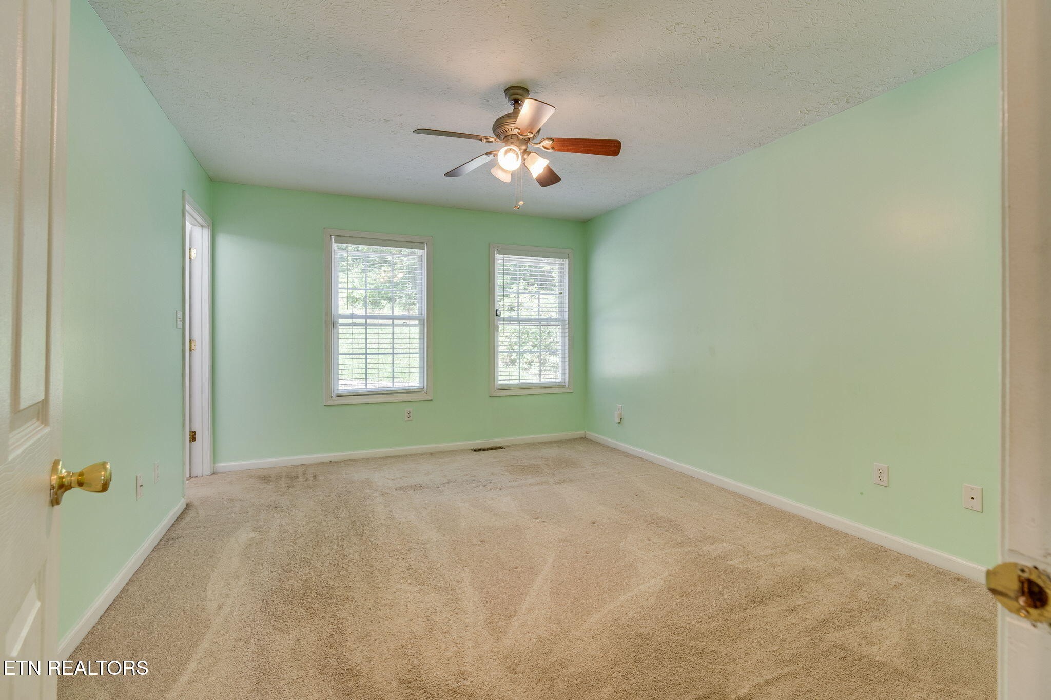 108 Plymouth Property Photo 10