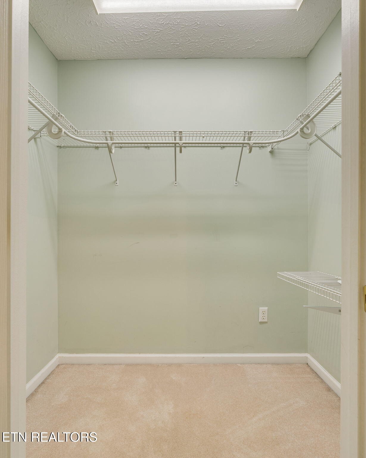 108 Plymouth Property Photo 12