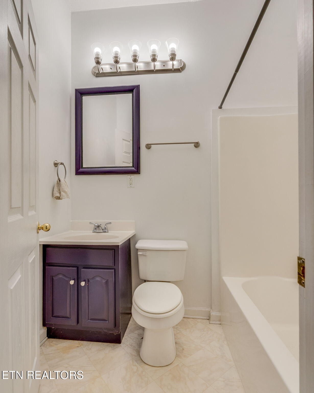 108 Plymouth Property Photo 26