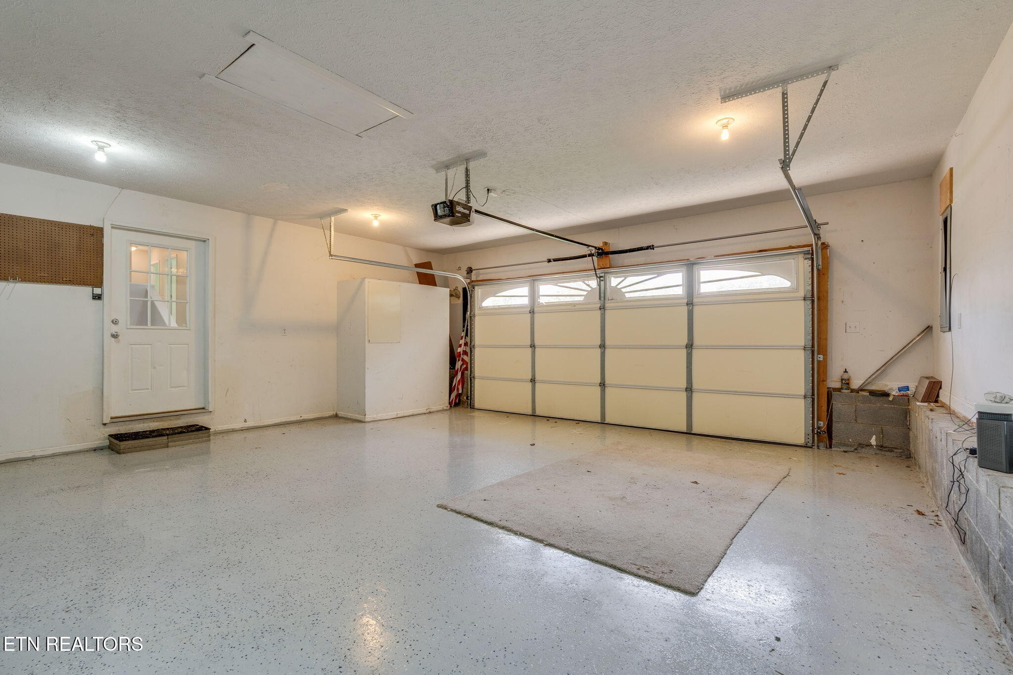 108 Plymouth Property Photo 27
