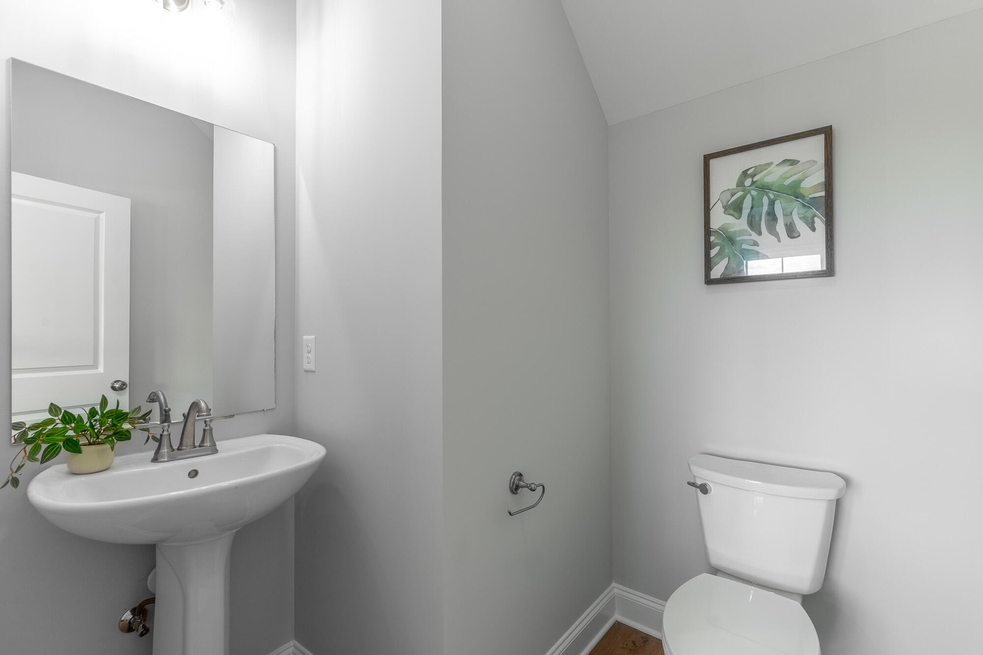 1919 Clearview Drive Property Photo 7