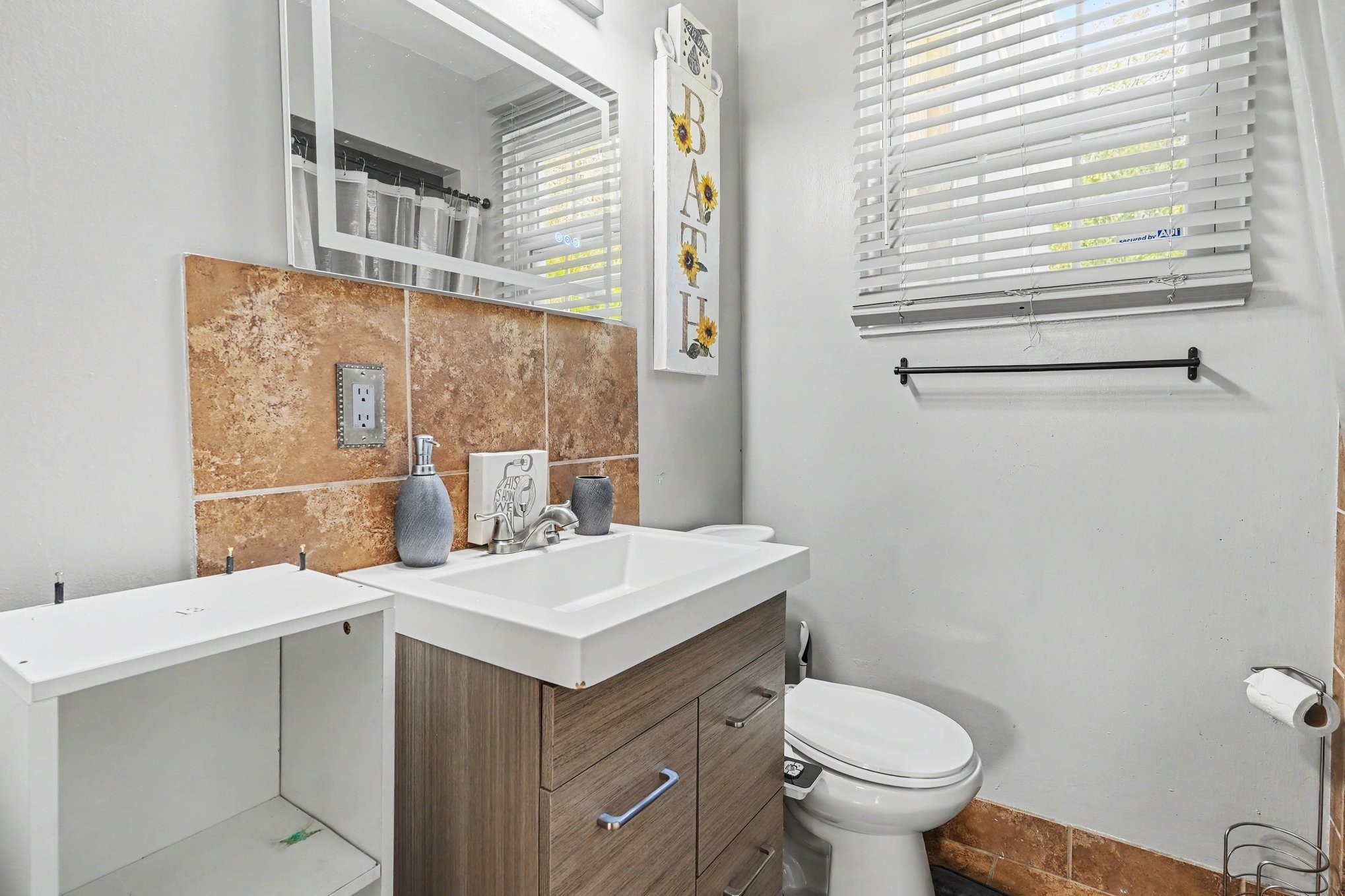 4880 Barclay Square Dr Property Photo 14