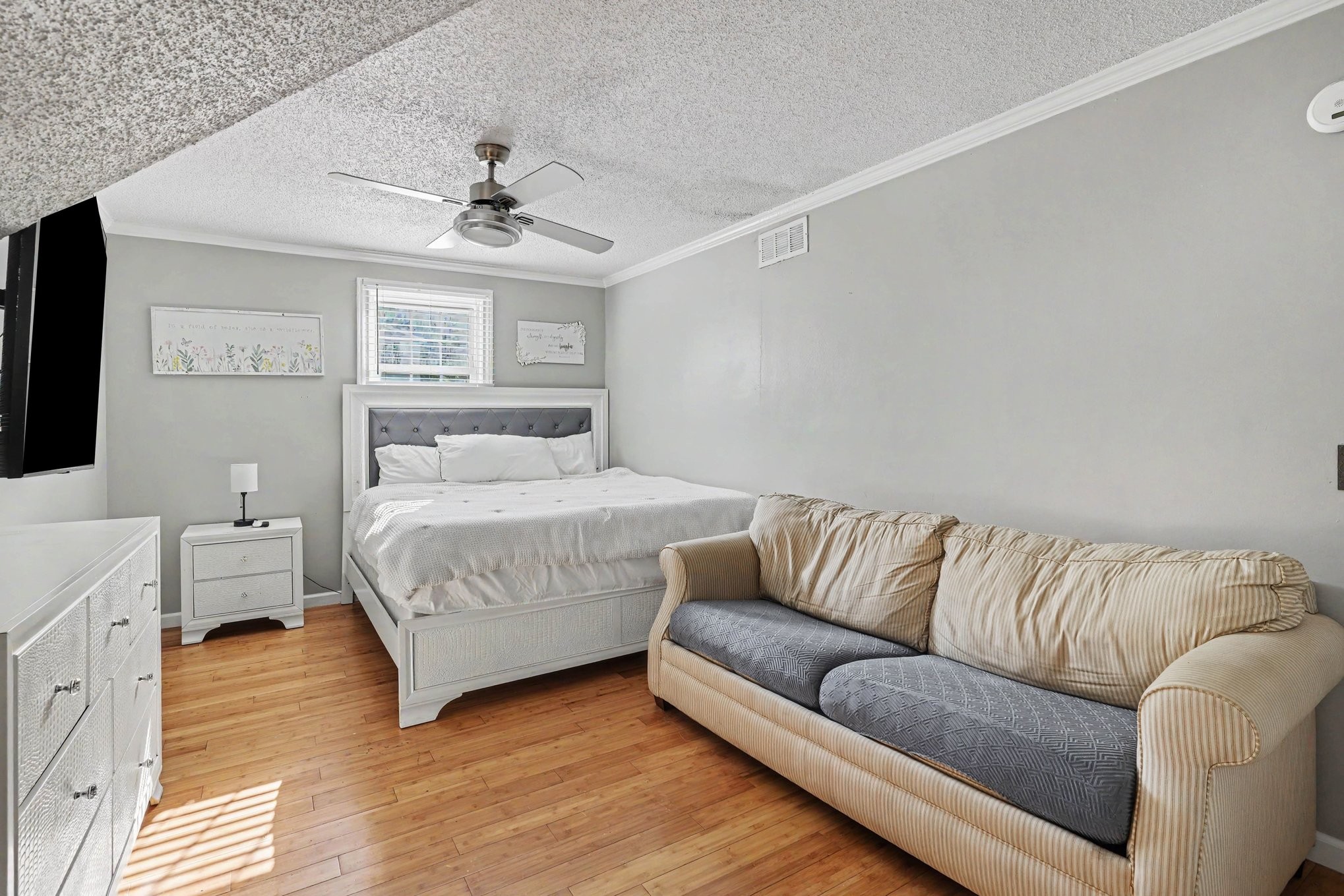 4880 Barclay Square Dr Property Photo 18