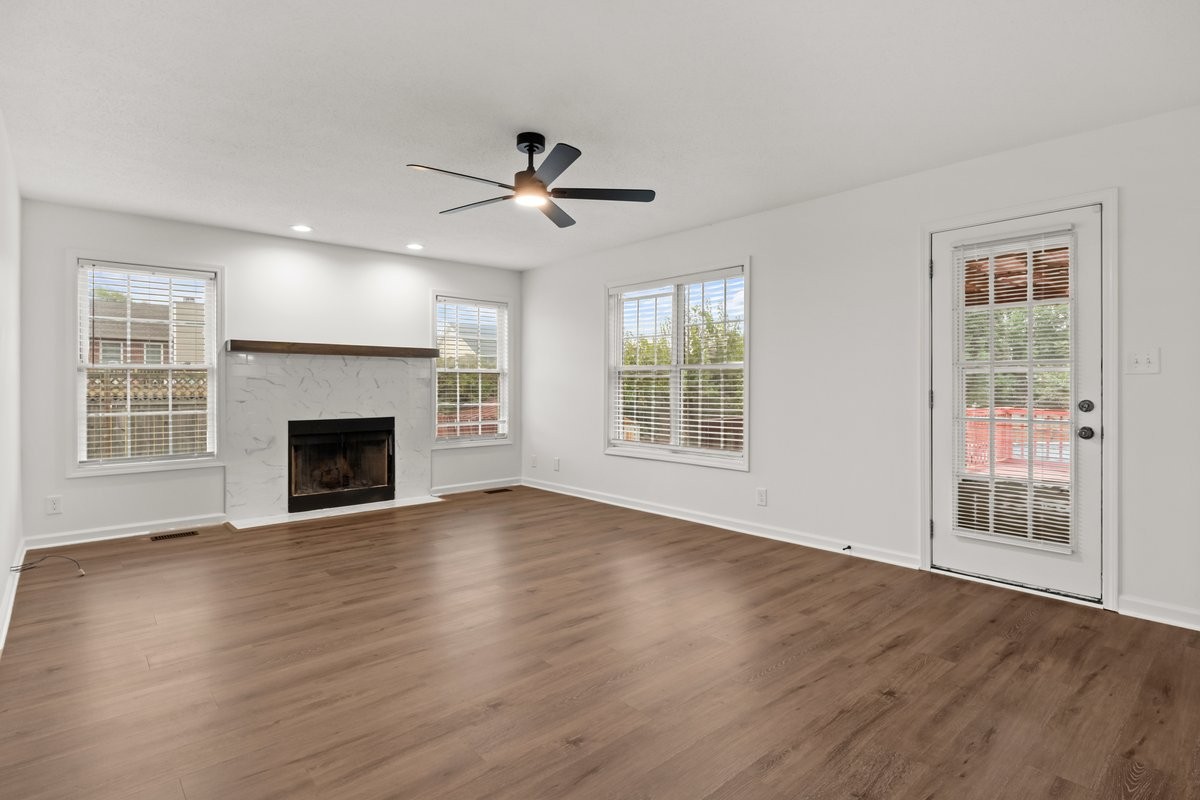 1244 Gatsby Ct Property Photo 11