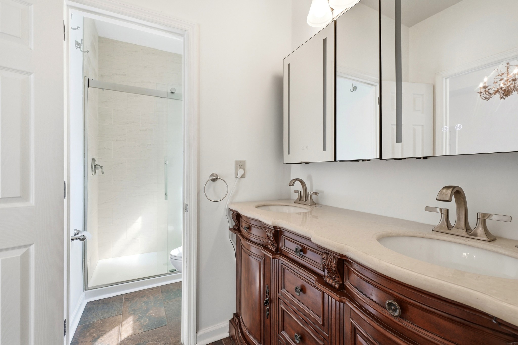 1599 Birchwood Cir Property Photo 17