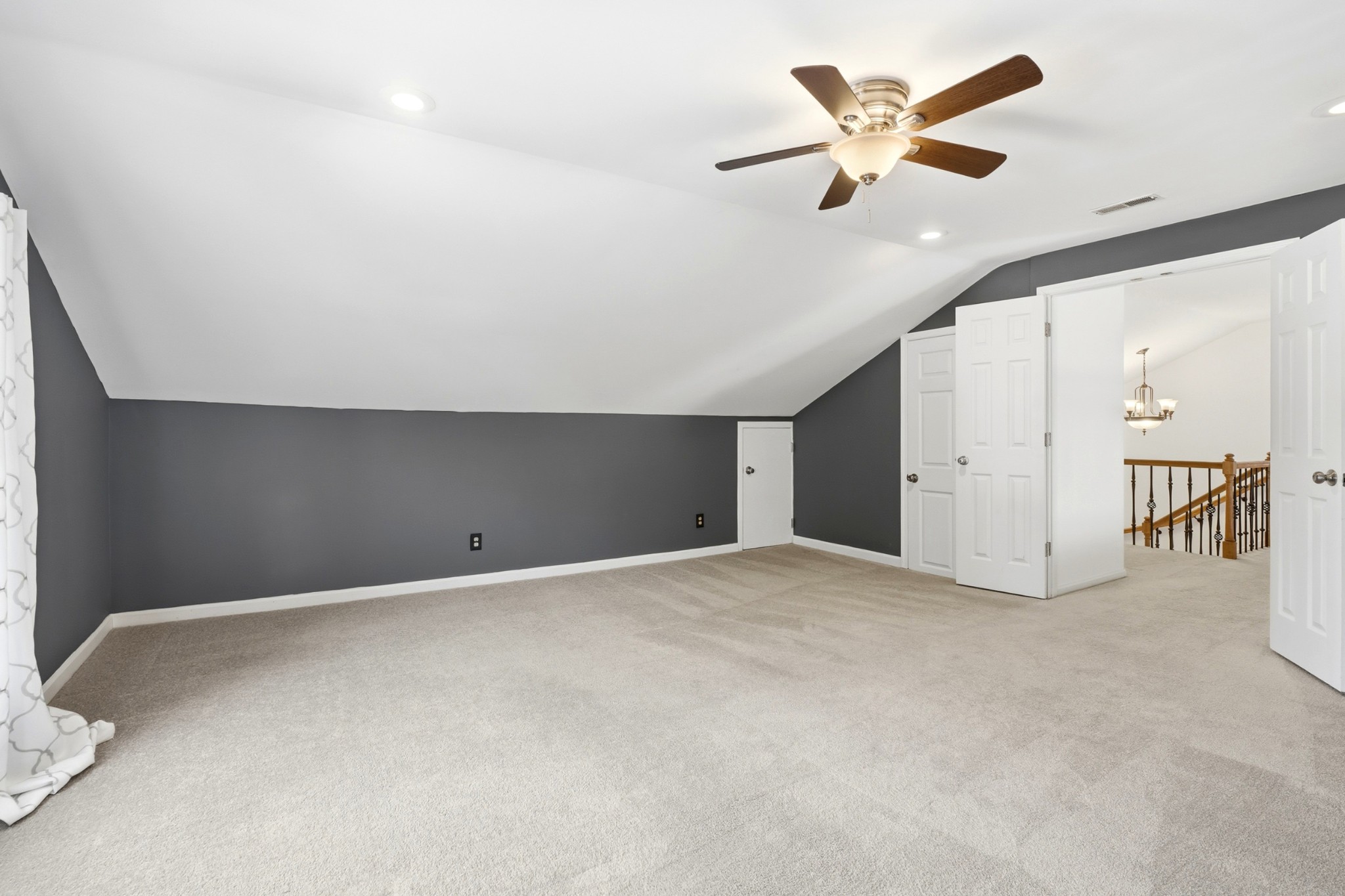 1599 Birchwood Cir Property Photo 28