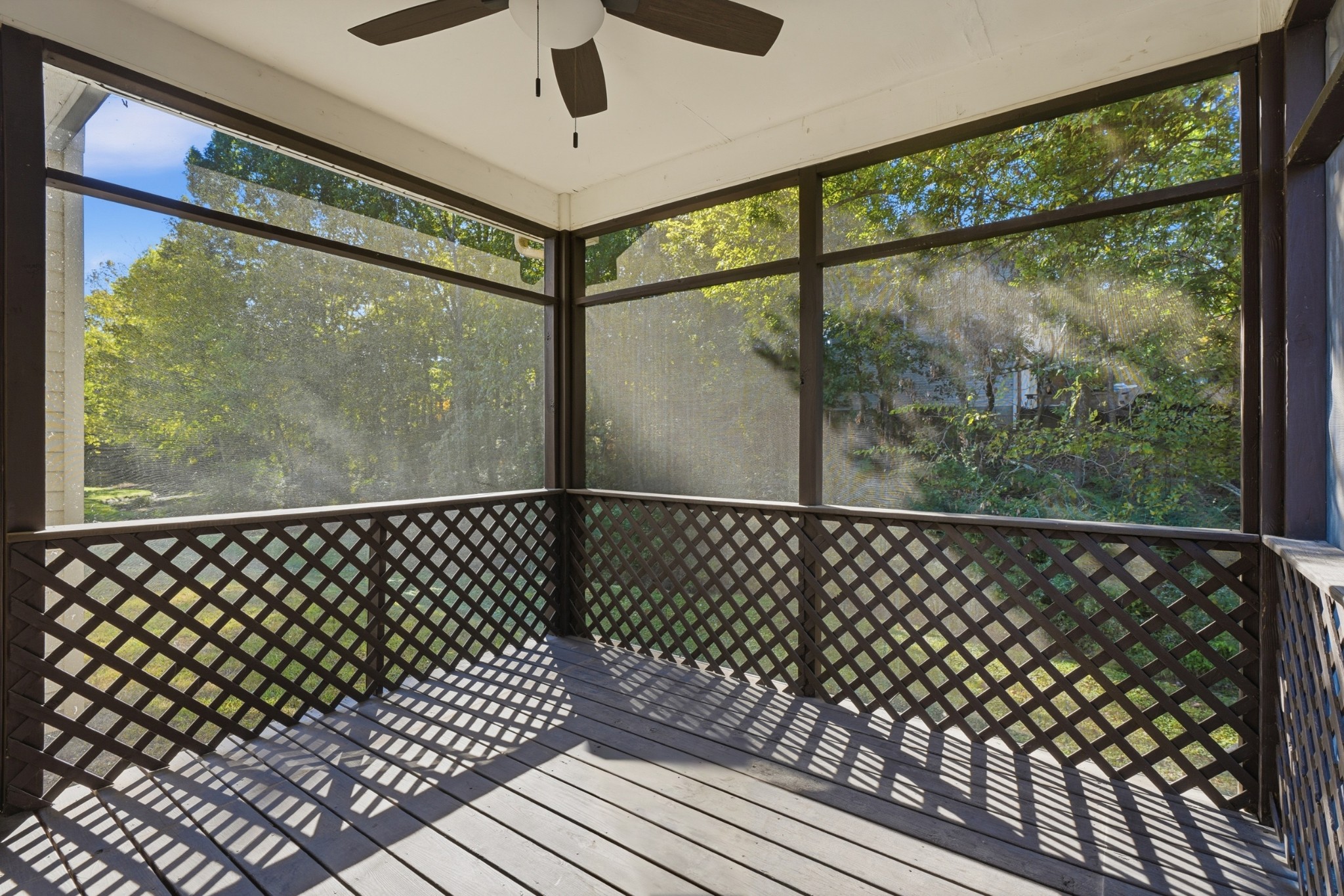 1599 Birchwood Cir Property Photo 31