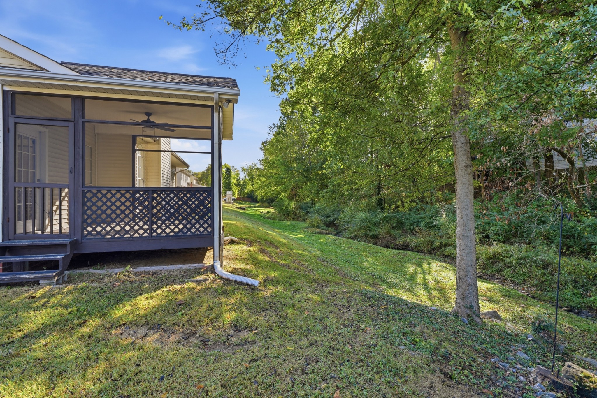 1599 Birchwood Cir Property Photo 35