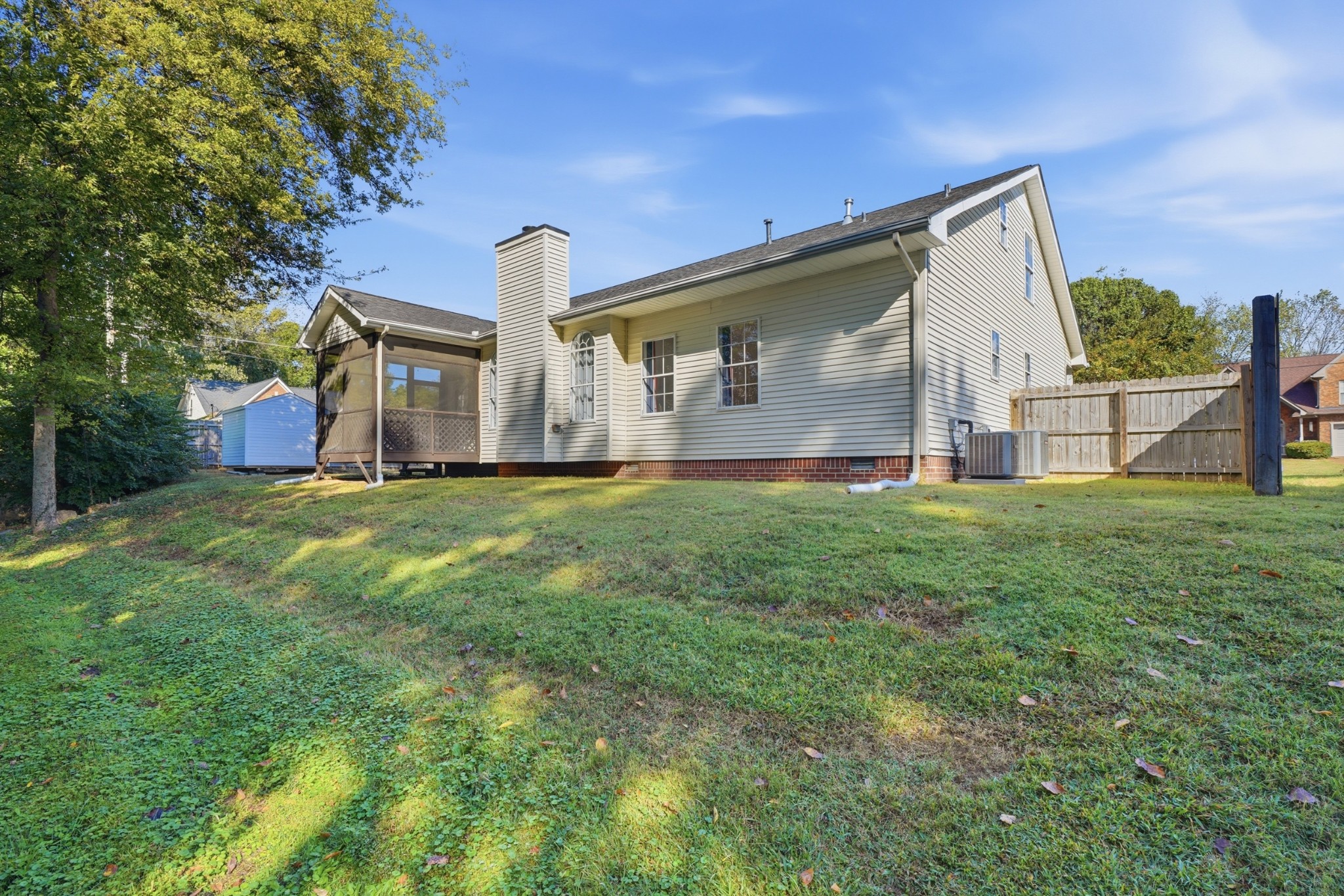 1599 Birchwood Cir Property Photo 36