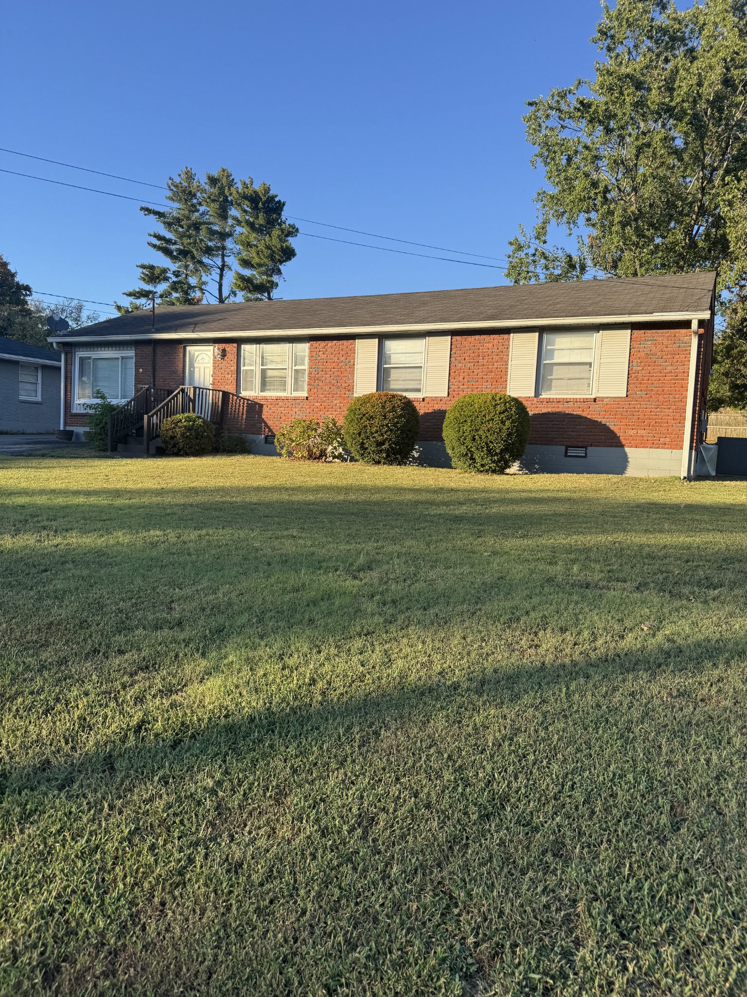 313 Bonnaridge Dr Property Photo 1