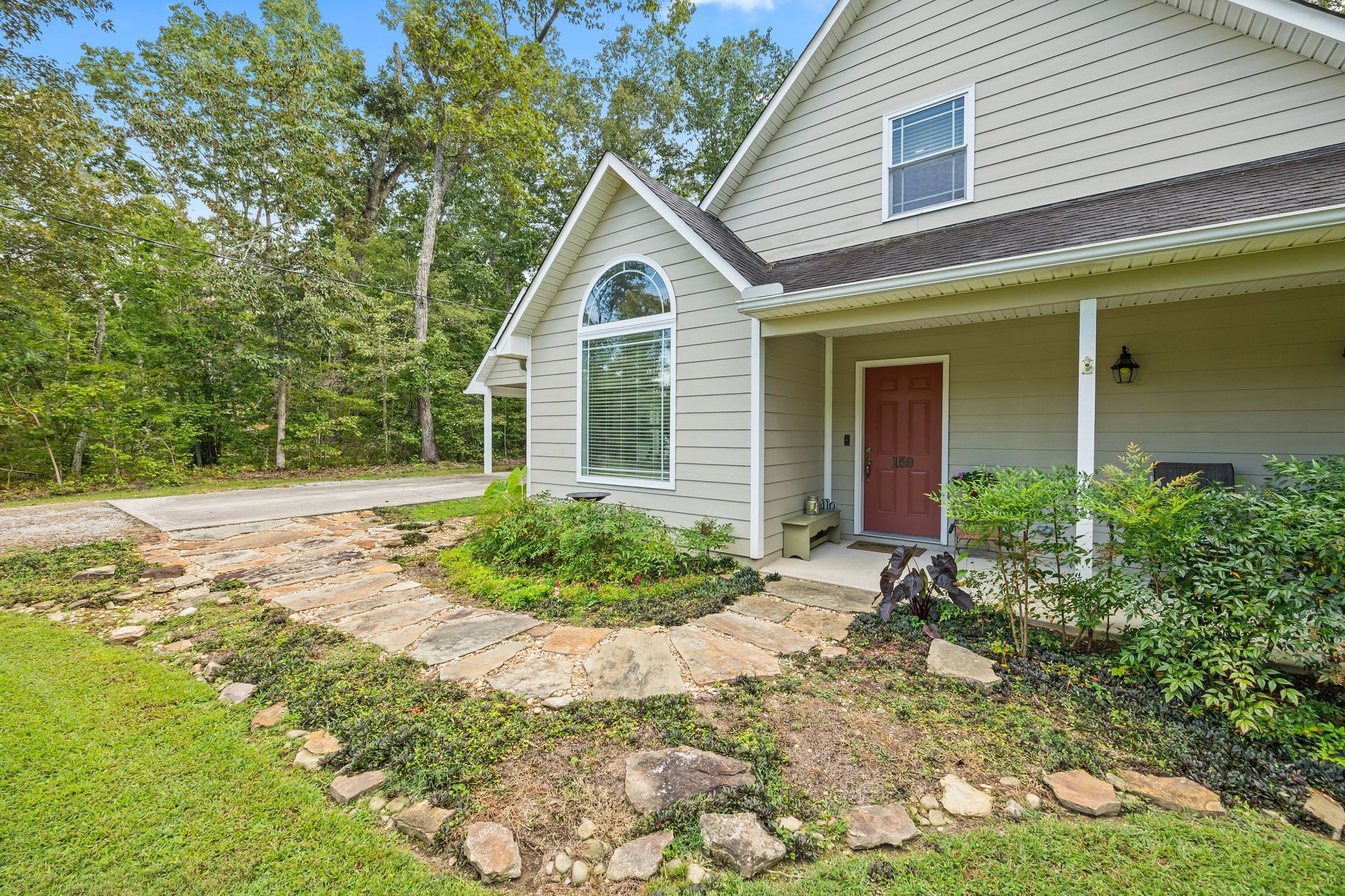 159 Honeysuckle Rd Property Photo 4