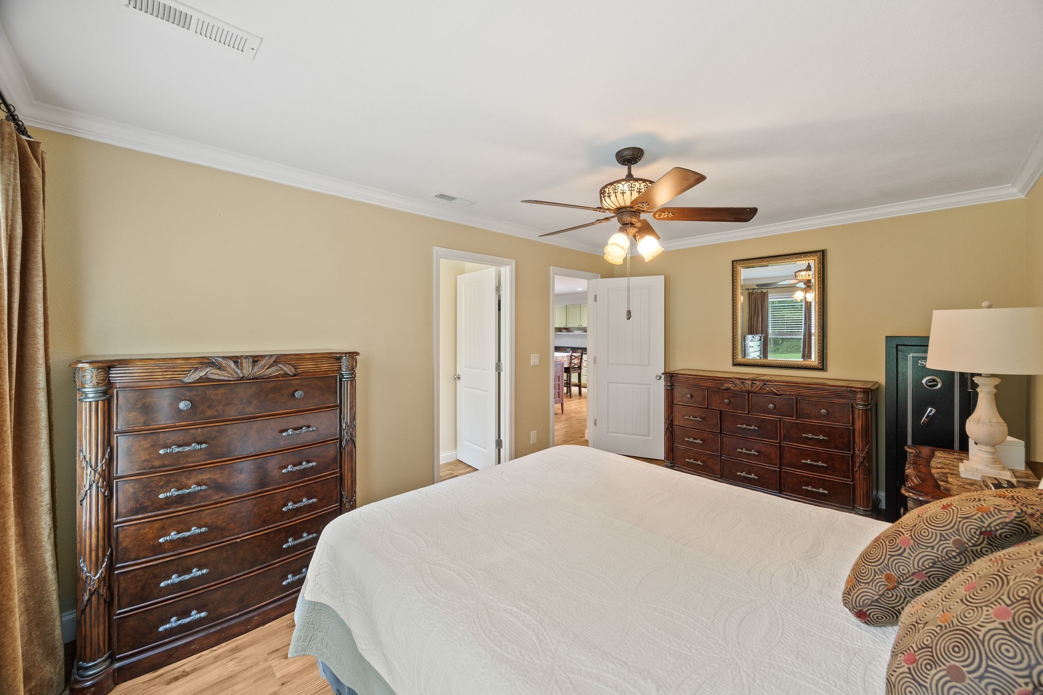 159 Honeysuckle Rd Property Photo 18