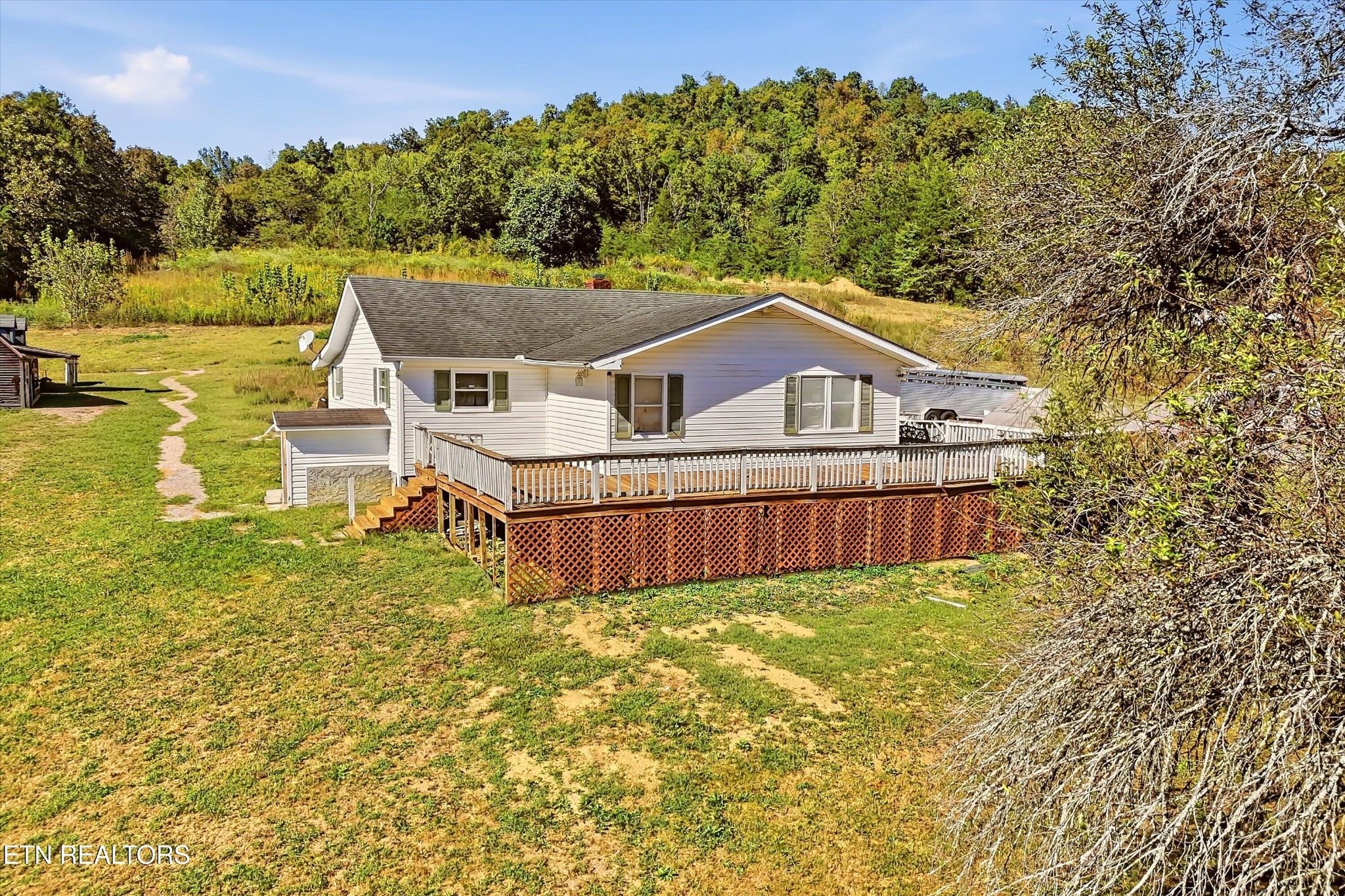 9211 Brock Rd Property Photo 1