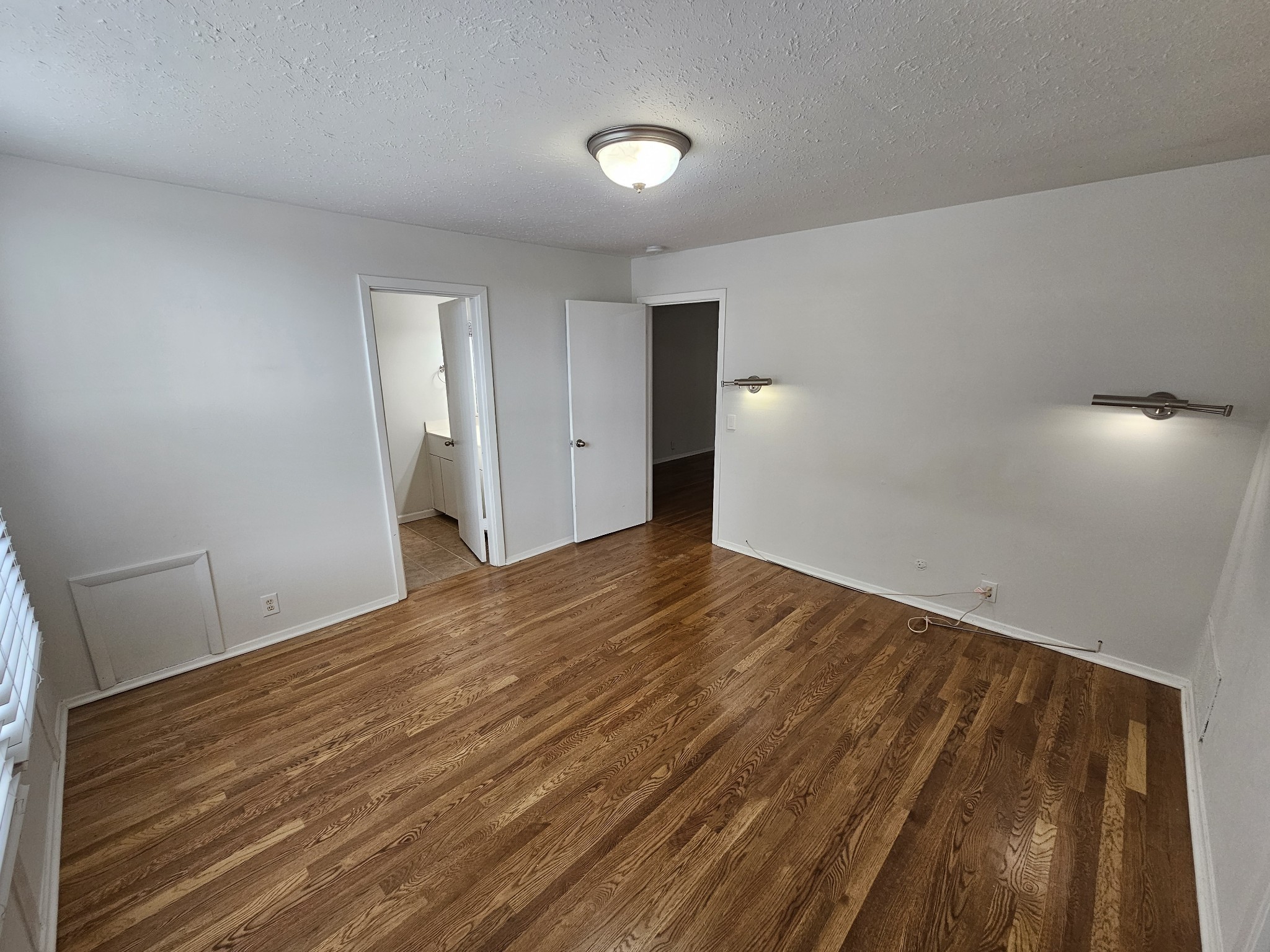 3831 West End Ave Property Photo 11