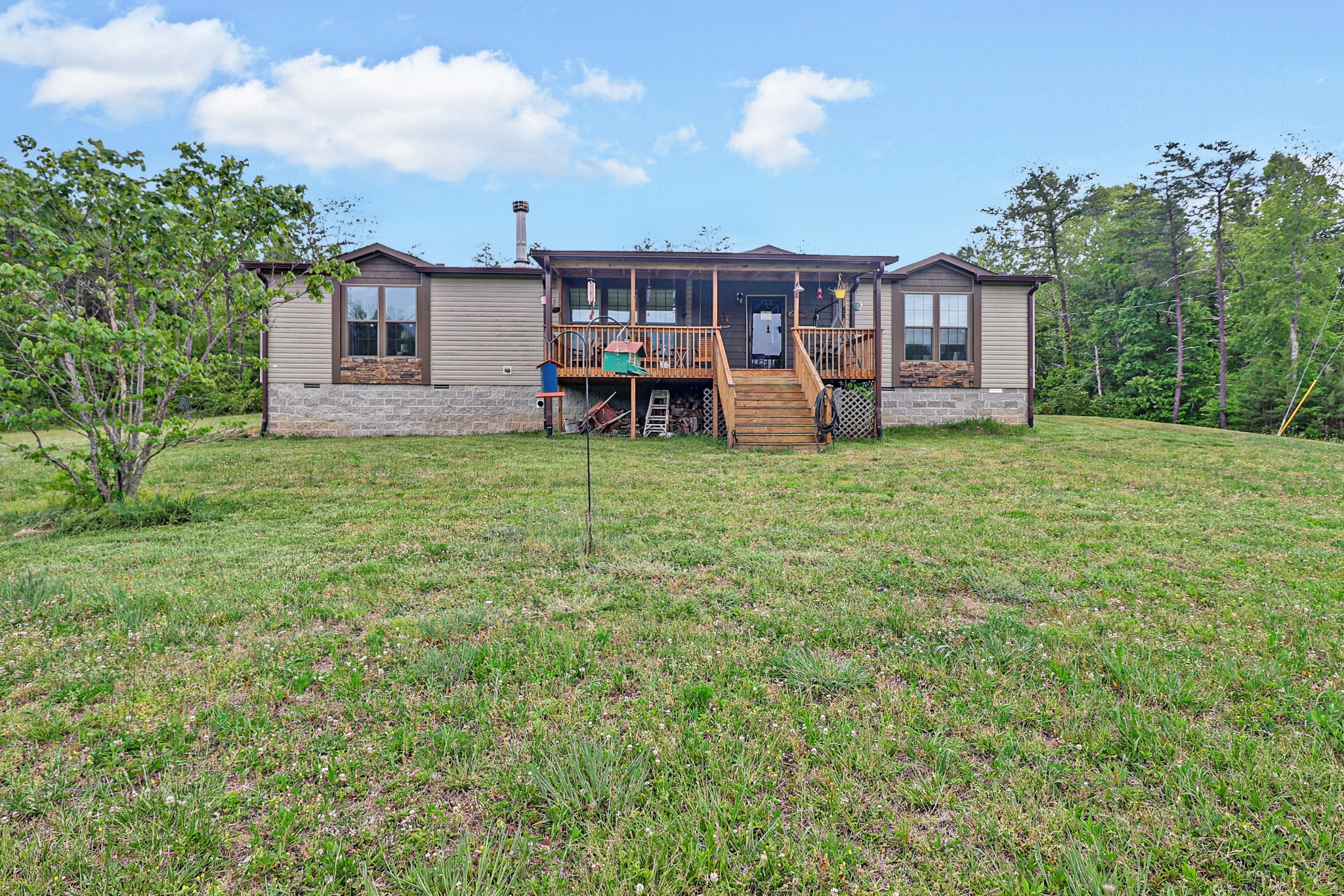 4455 Jonesville Rd Property Photo 3