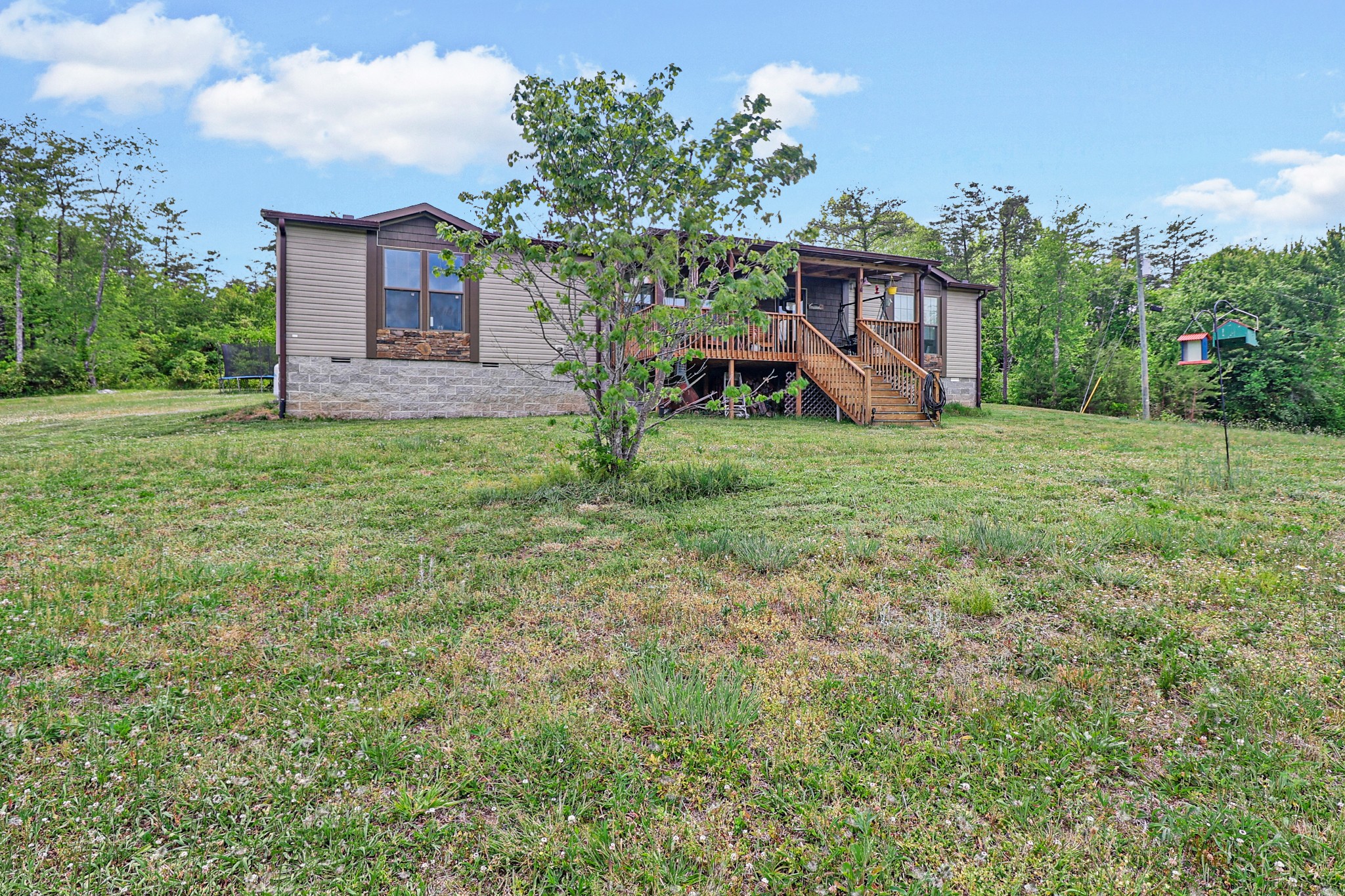 4455 Jonesville Rd Property Photo 4