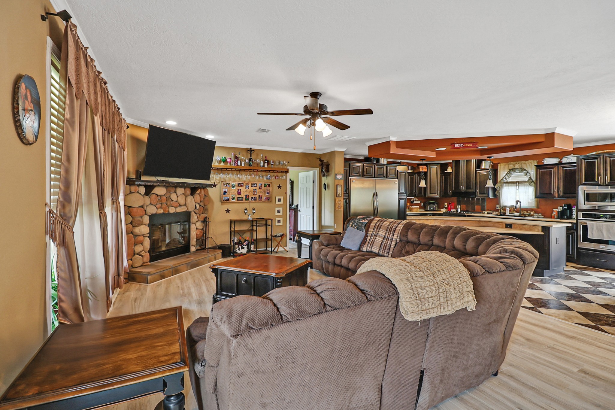 4455 Jonesville Rd Property Photo 5