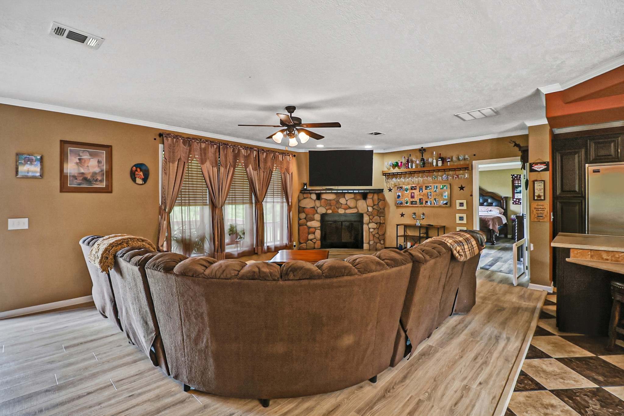 4455 Jonesville Rd Property Photo 7