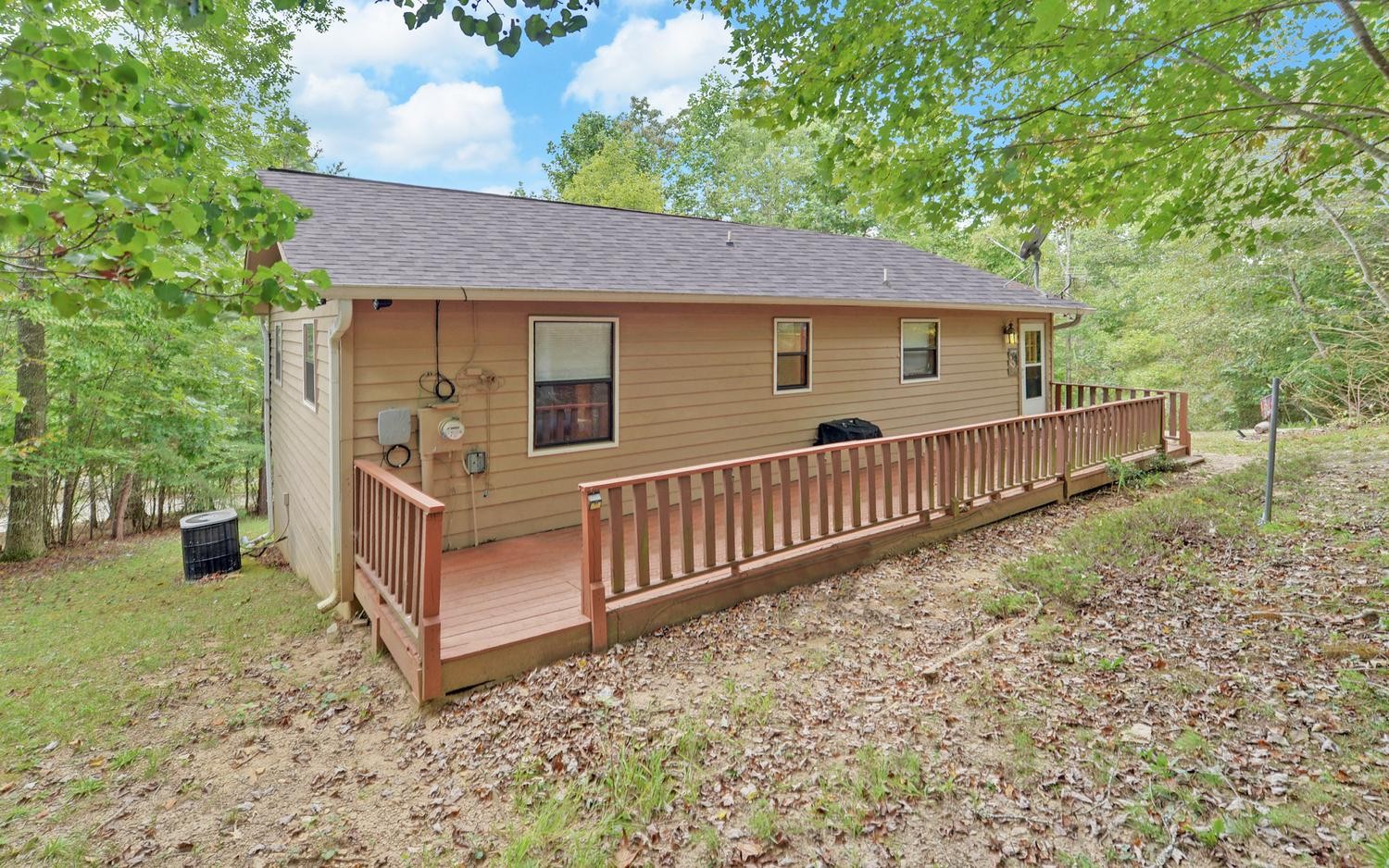 550 Evans Hollow Rd Property Photo 2