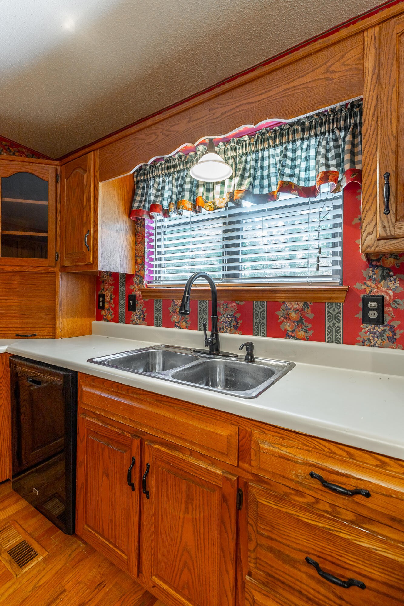 9013 Brow Lake Road Property Photo 15