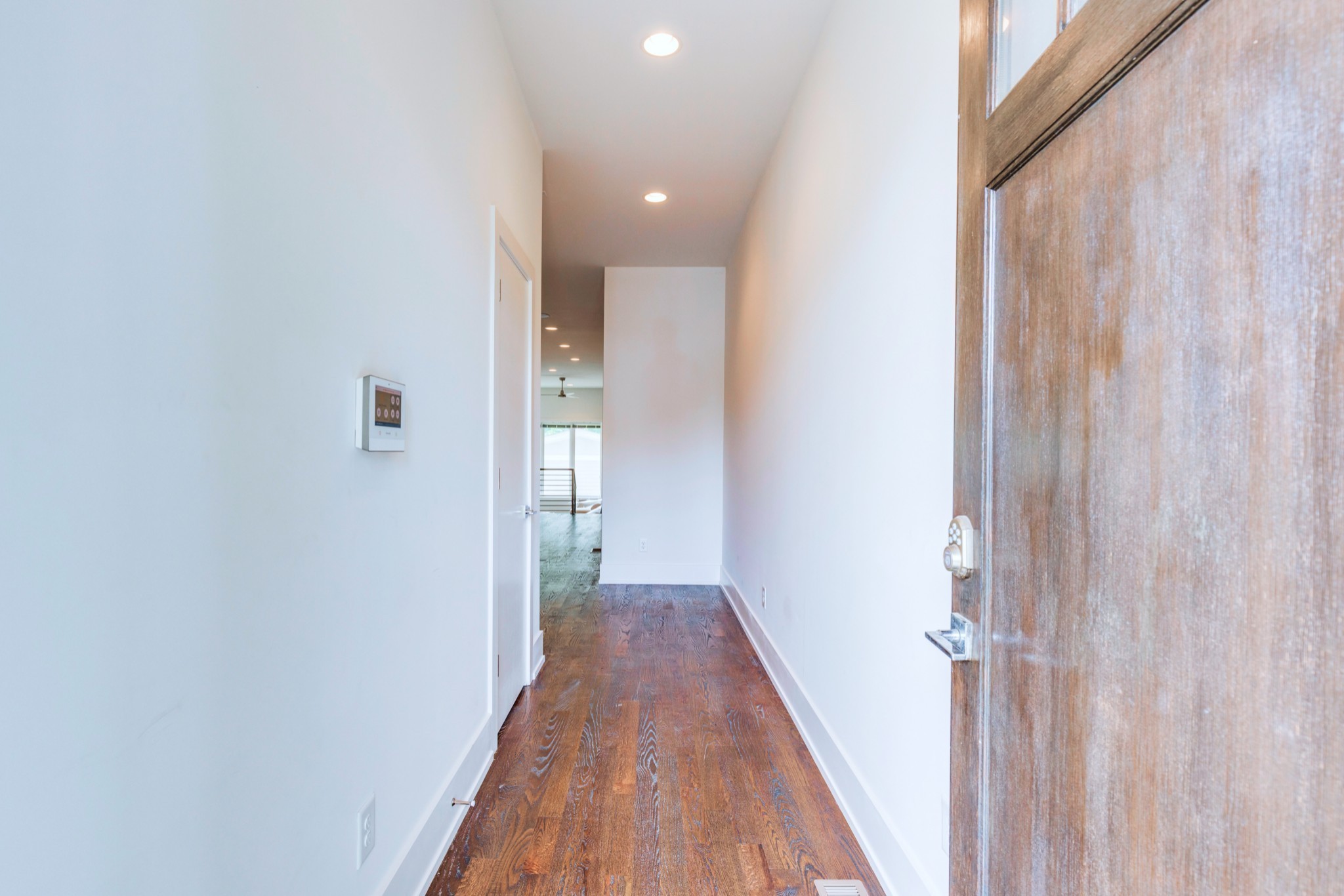 916 15th Ave, S Property Photo 5