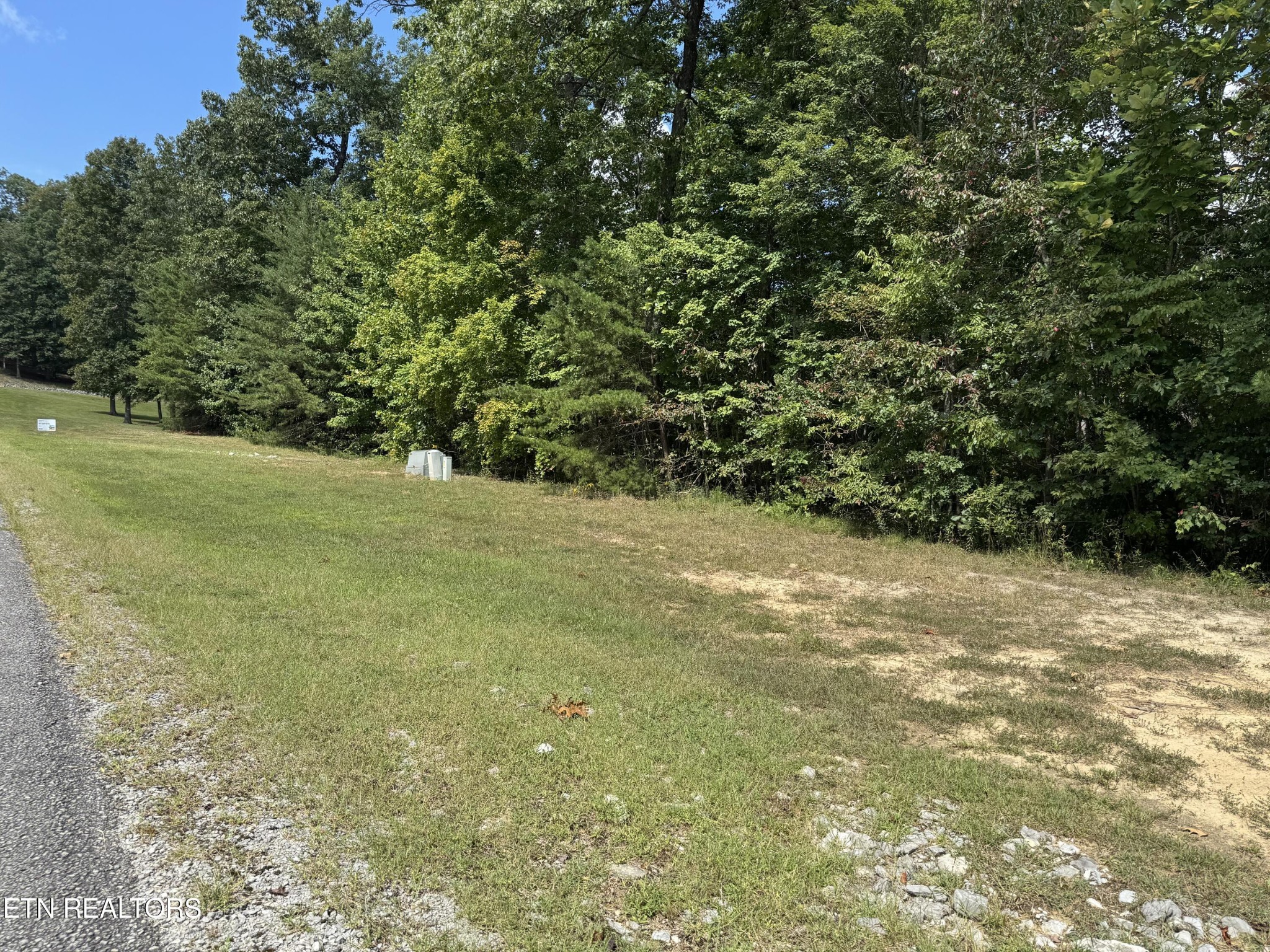 0 Cliffmont Property Photo 3
