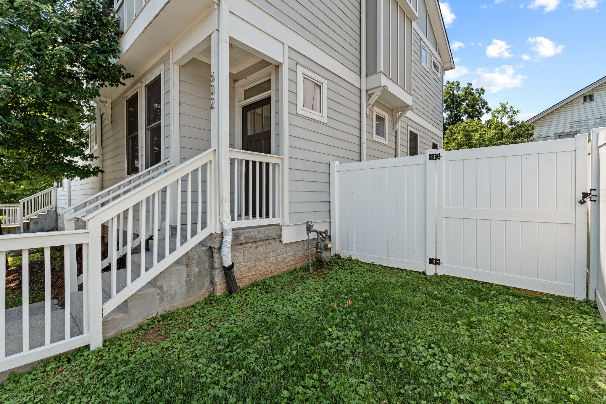 602 Douglas Ave Property Photo 37