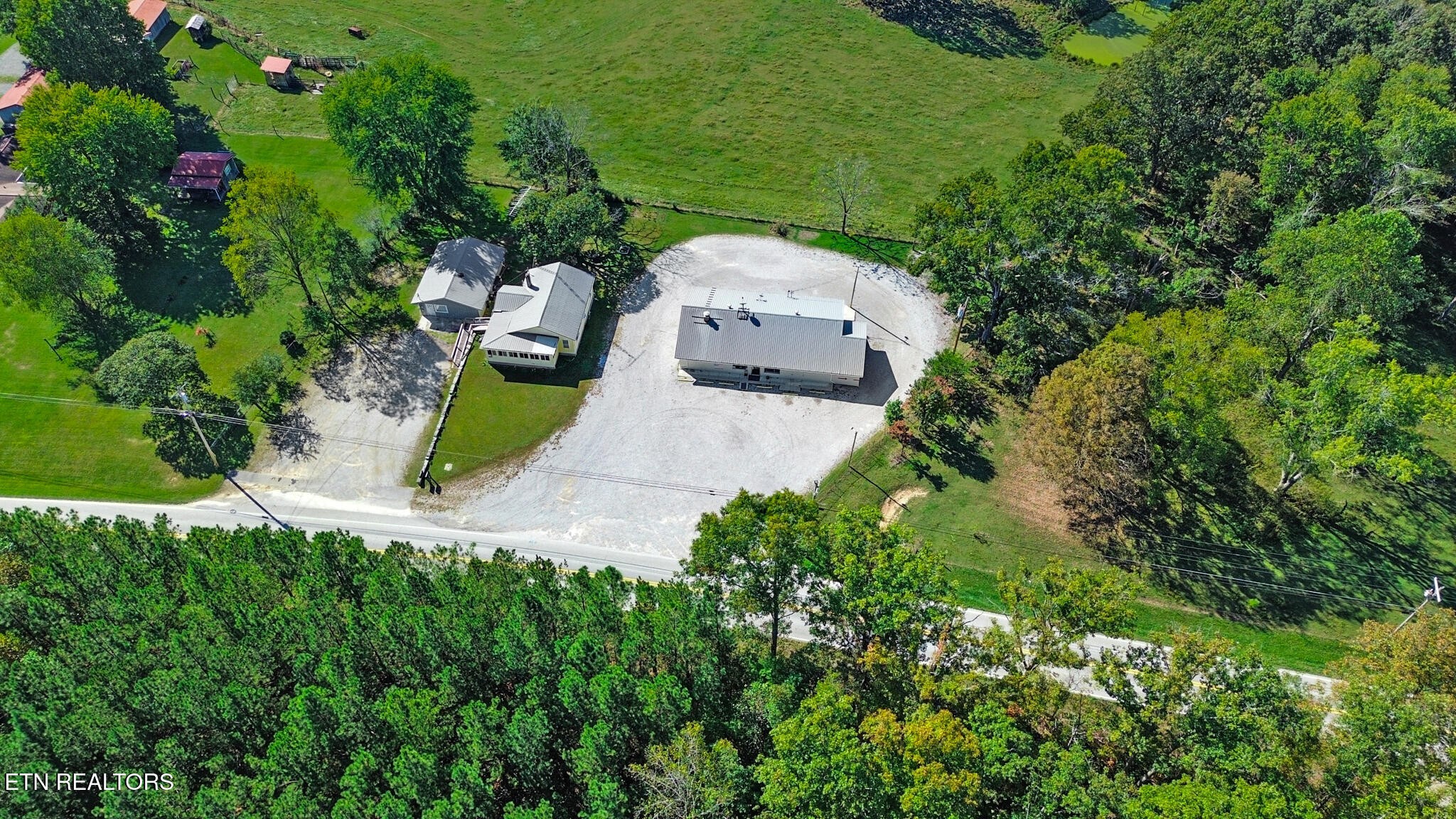 1661 Deer Lodge Hwy Property Photo 4