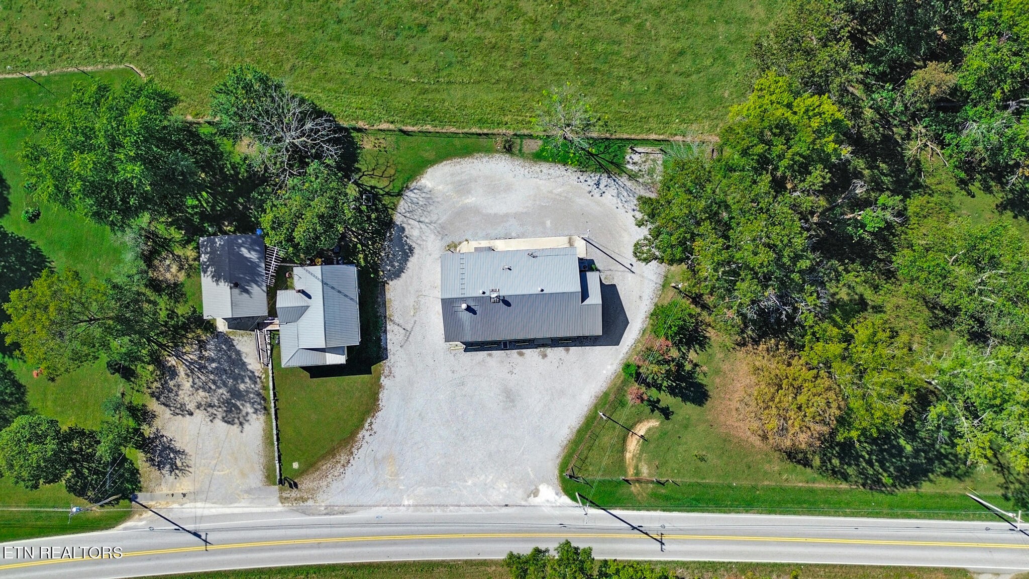 1661 Deer Lodge Hwy Property Photo 8