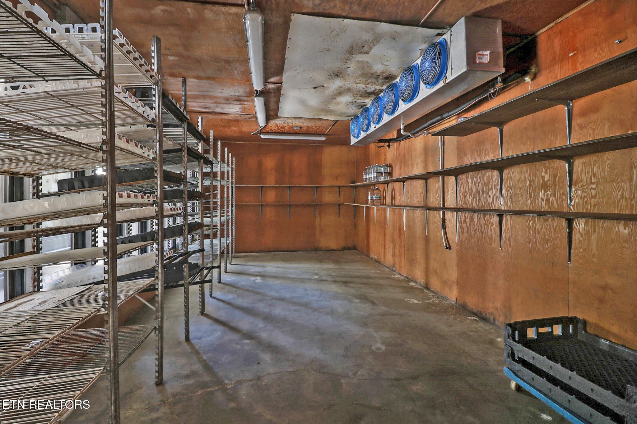 1661 Deer Lodge Hwy Property Photo 25