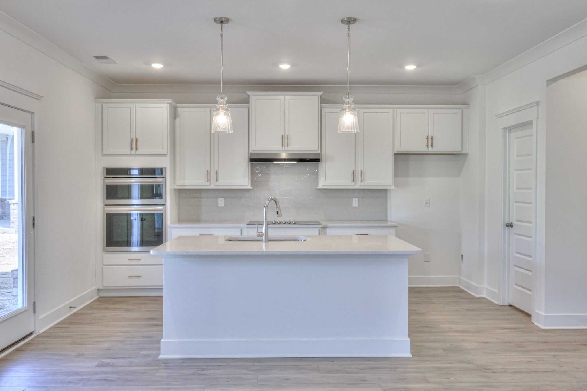 5912 Steiner Way Property Photo 14